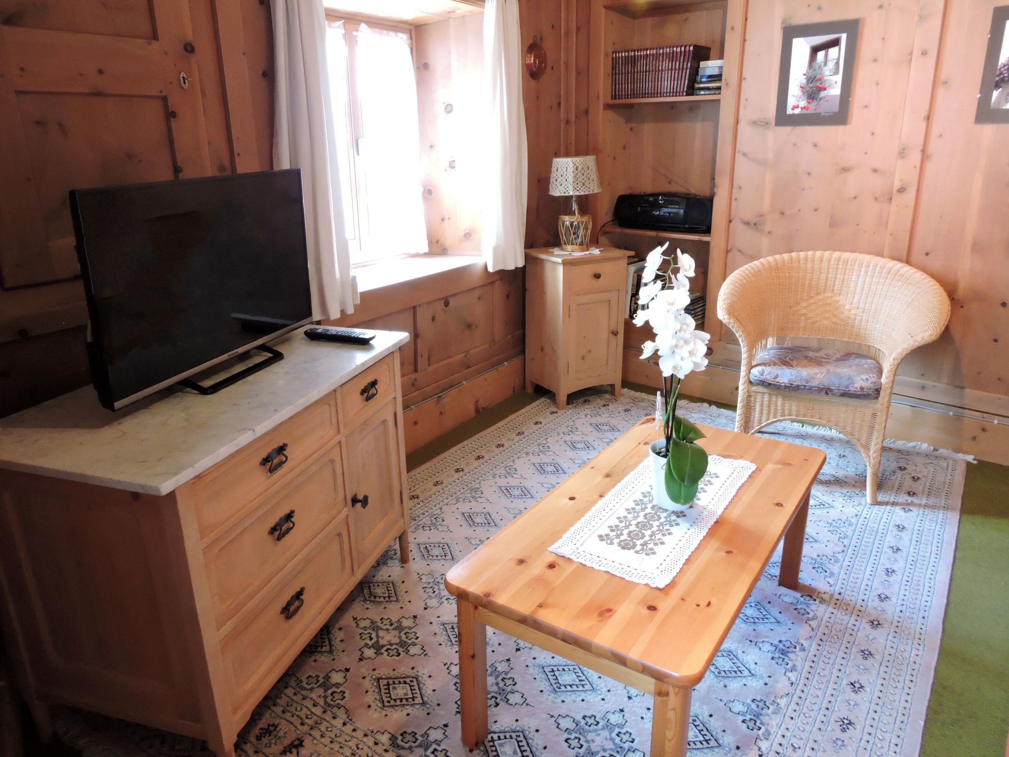 Appartement Chasa Calcagnini, (Scuol) – Séjour, photo 25 sur 26