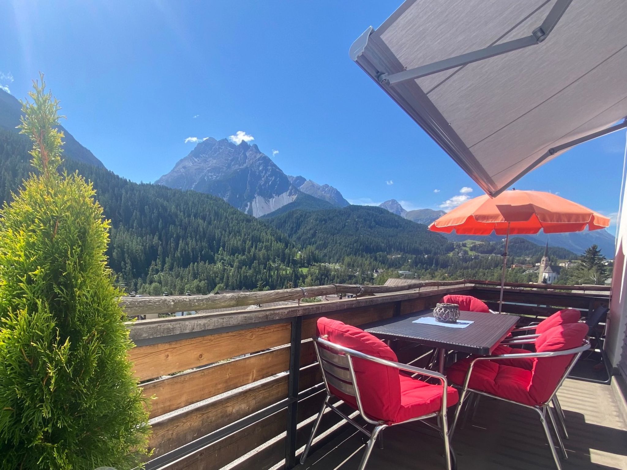 Sotchà 8c, (Scuol). - Dehors