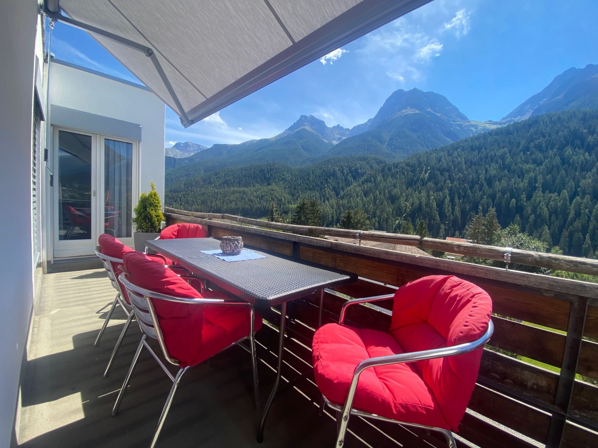 Sotchà 8c, (Scuol). - Dehors