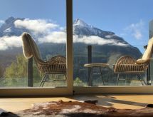 Knus appartement in Scuol, direct aan de skipiste en dichtbij het meer - thumbnail 1