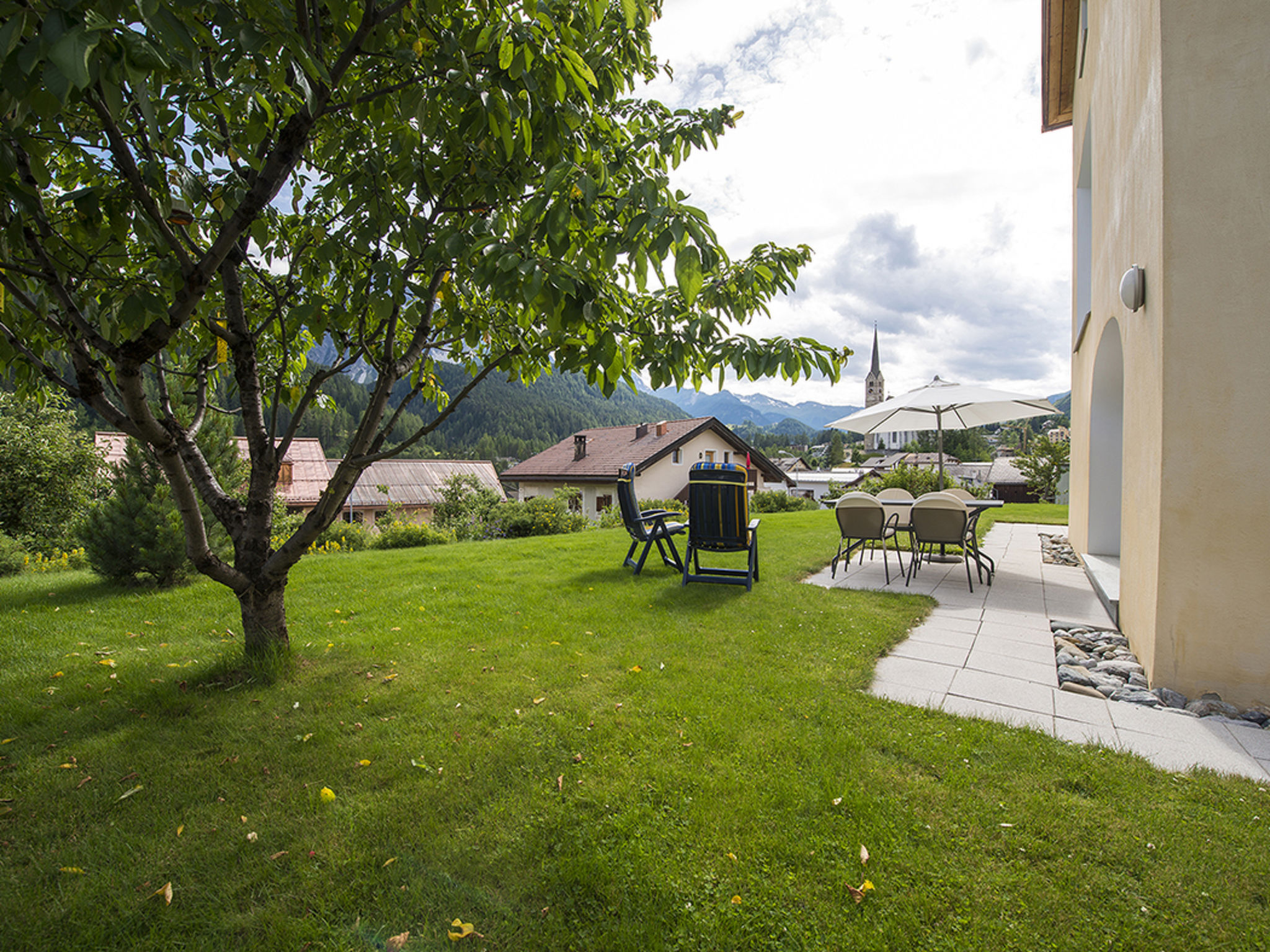Haus Betschart, (Scuol)