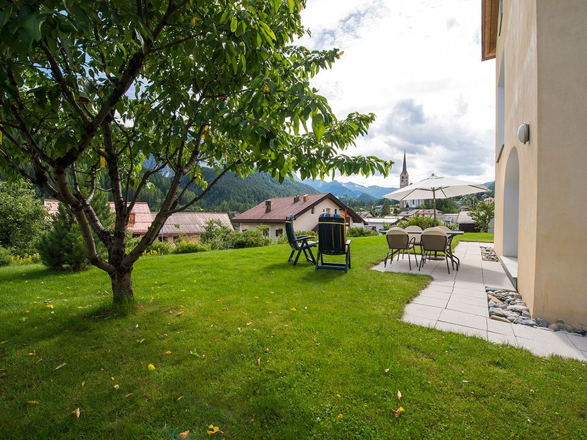 Haus Betschart, (Scuol)