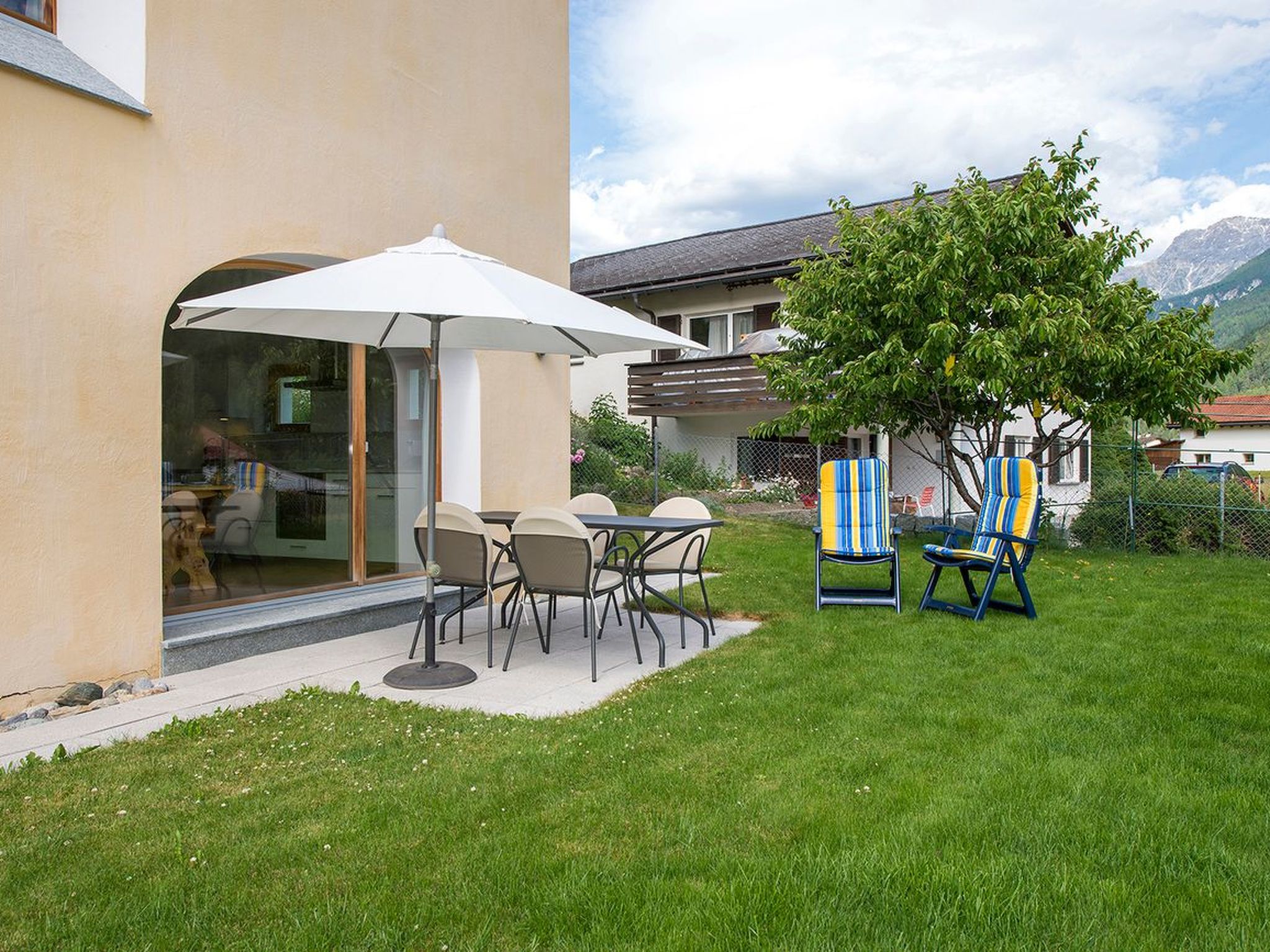 Appartement Haus Betschart, (Scuol) – Terrasse, photo 24 sur 25