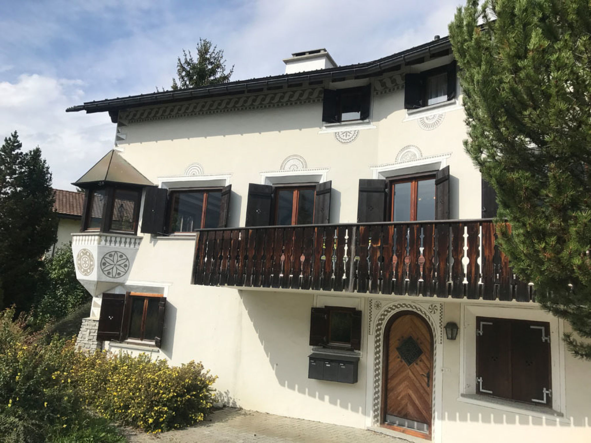 Chasa Tusa, (Scuol) - Draußen