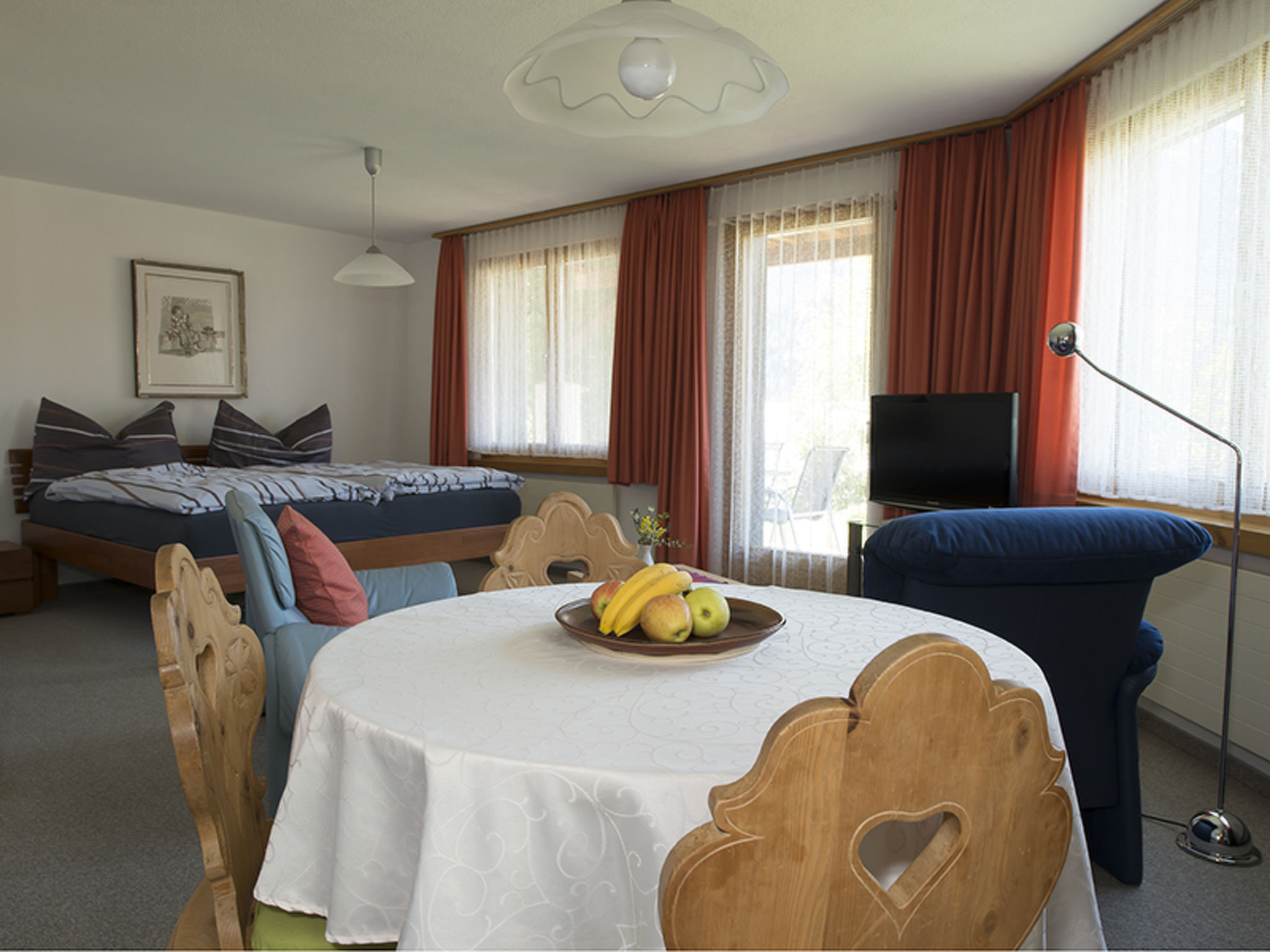 Chasa Bainvgnü, (Scuol) - Draußen
