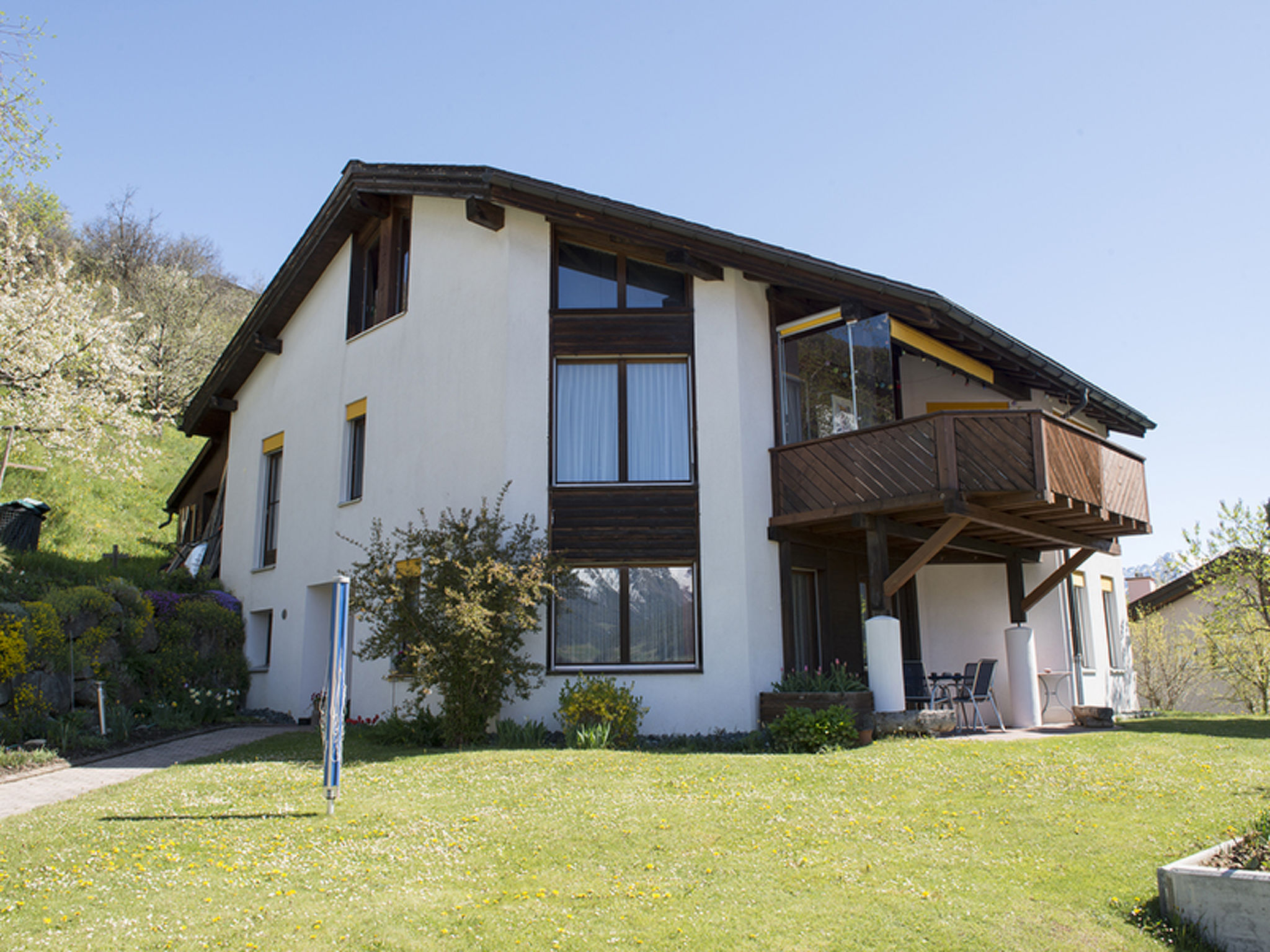 Chasa Bainvgnü, (Scuol). - Image-tags.info