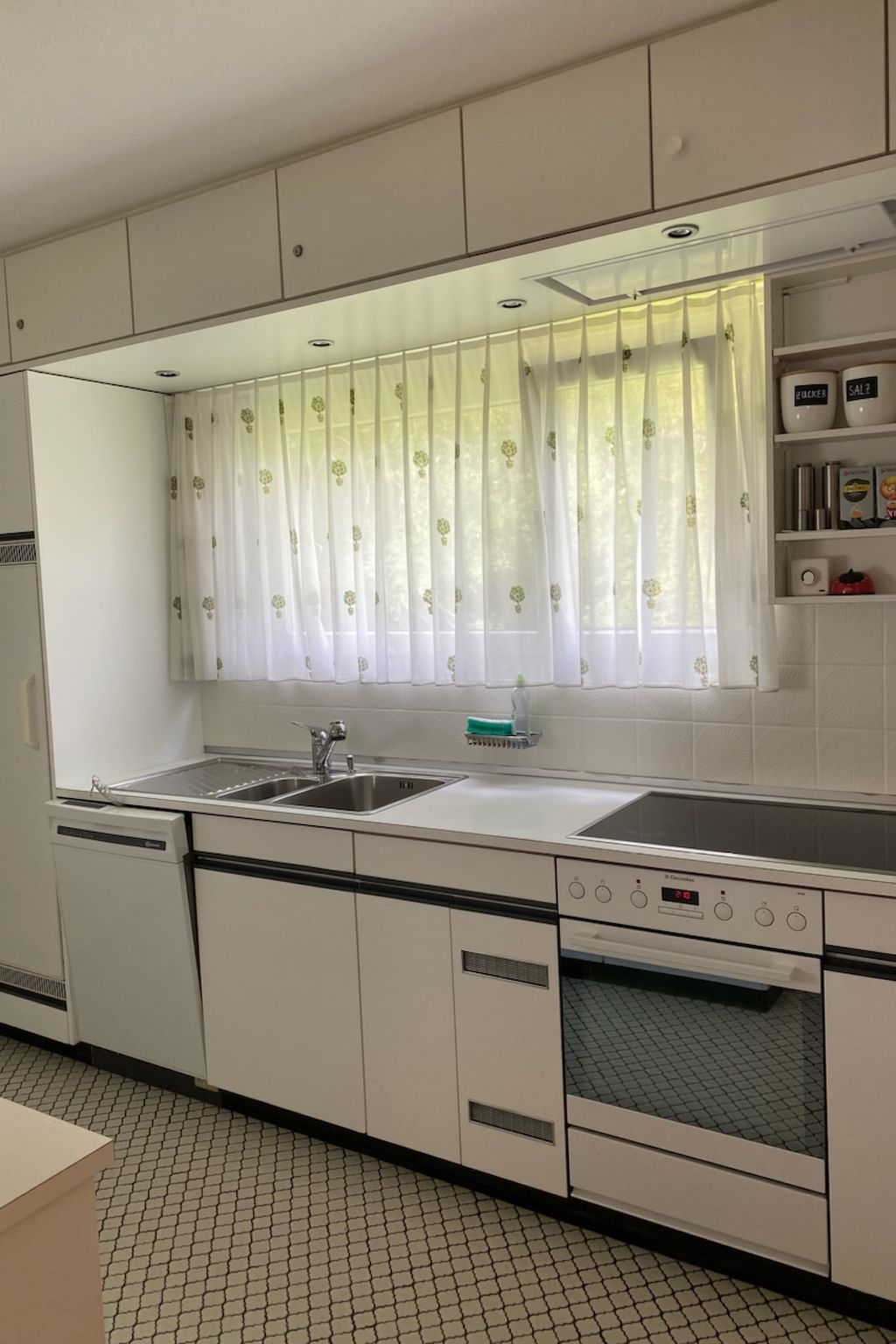 Brentsch Park, (Scuol). - Binnen