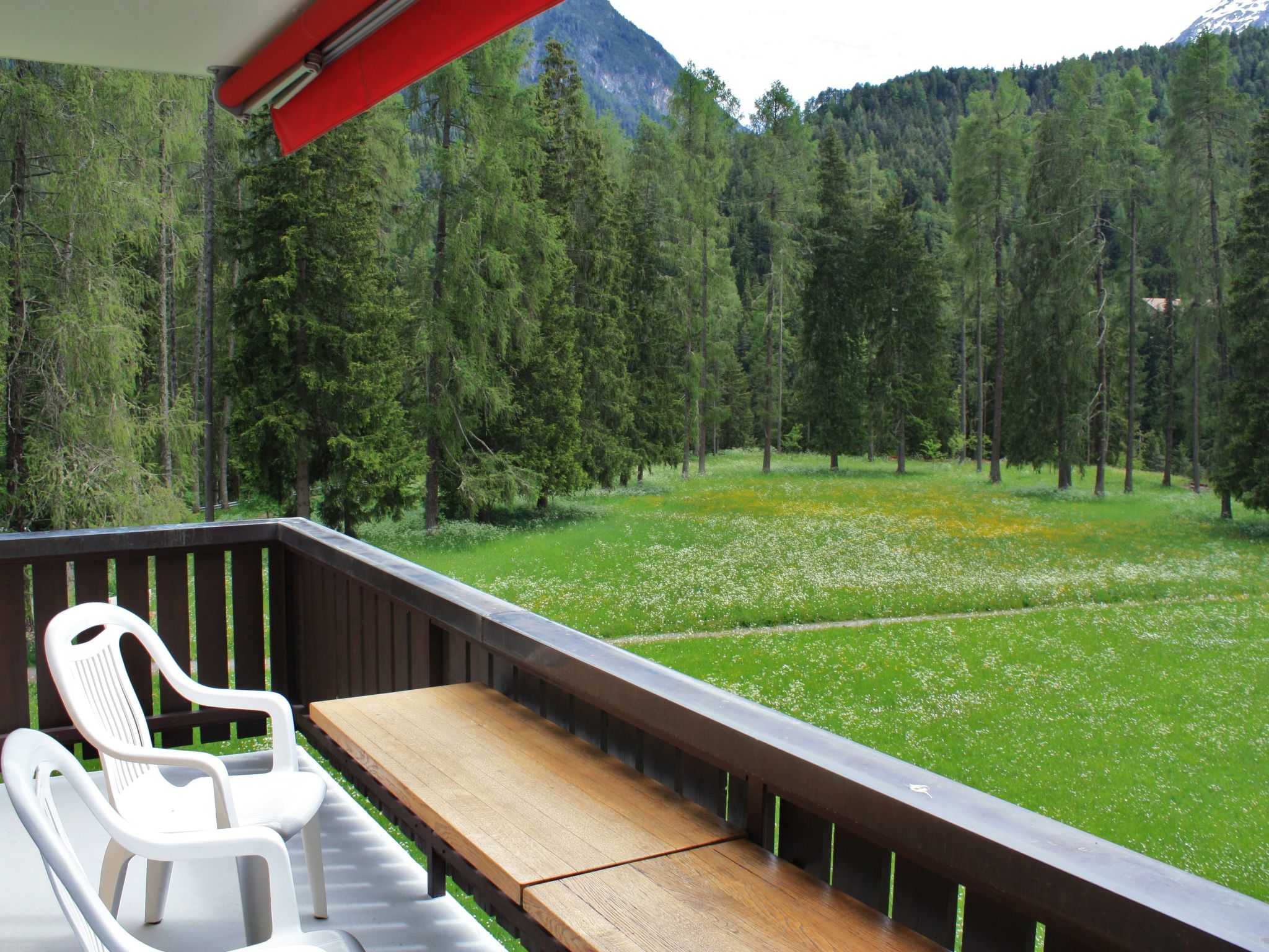 Brentsch Park, (Scuol). - Buiten