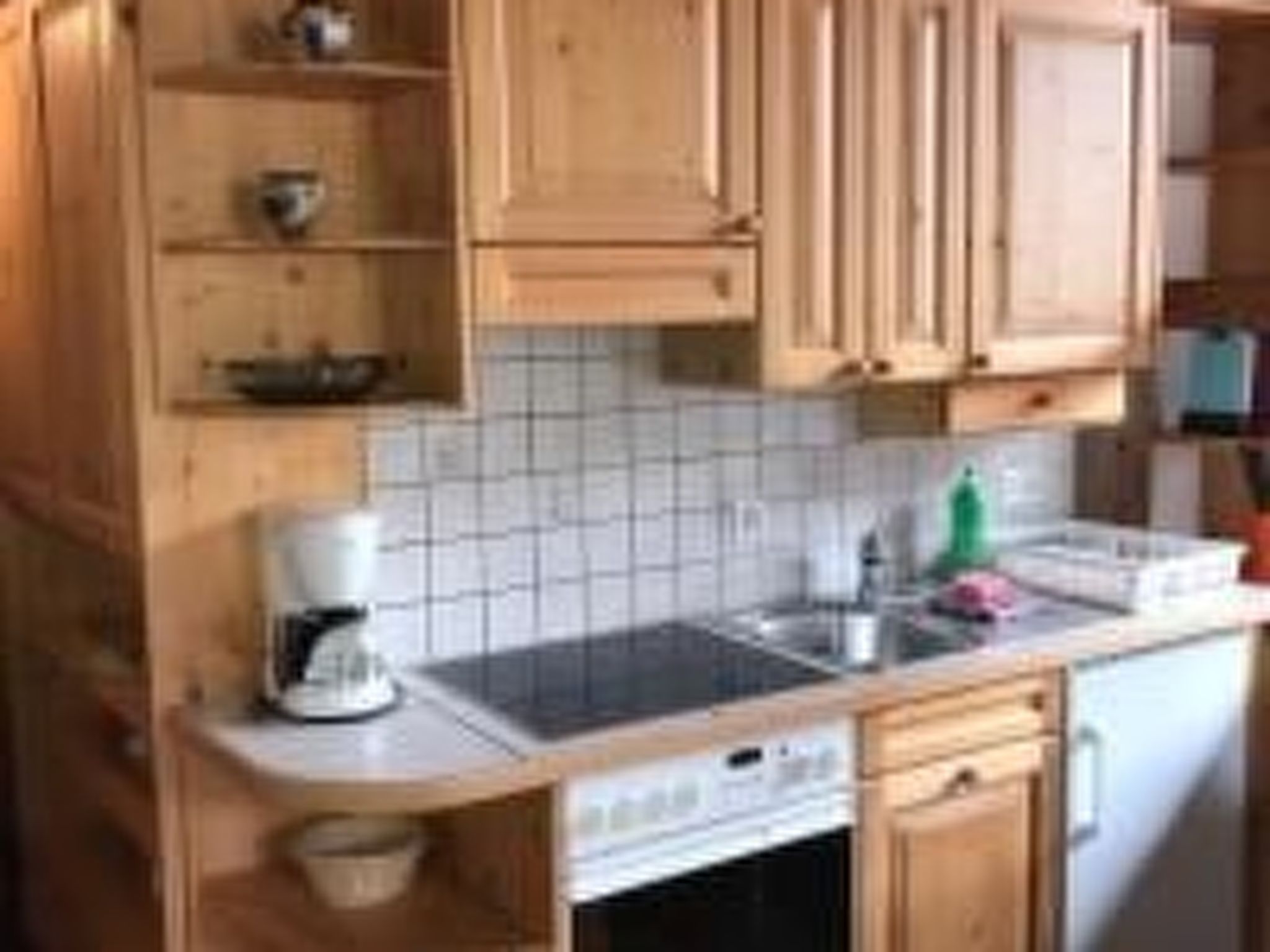 Appartement Ferienwohnungen Chasa Valär, (Scuol) – Cuisine et coin repas, photo 13 sur 18