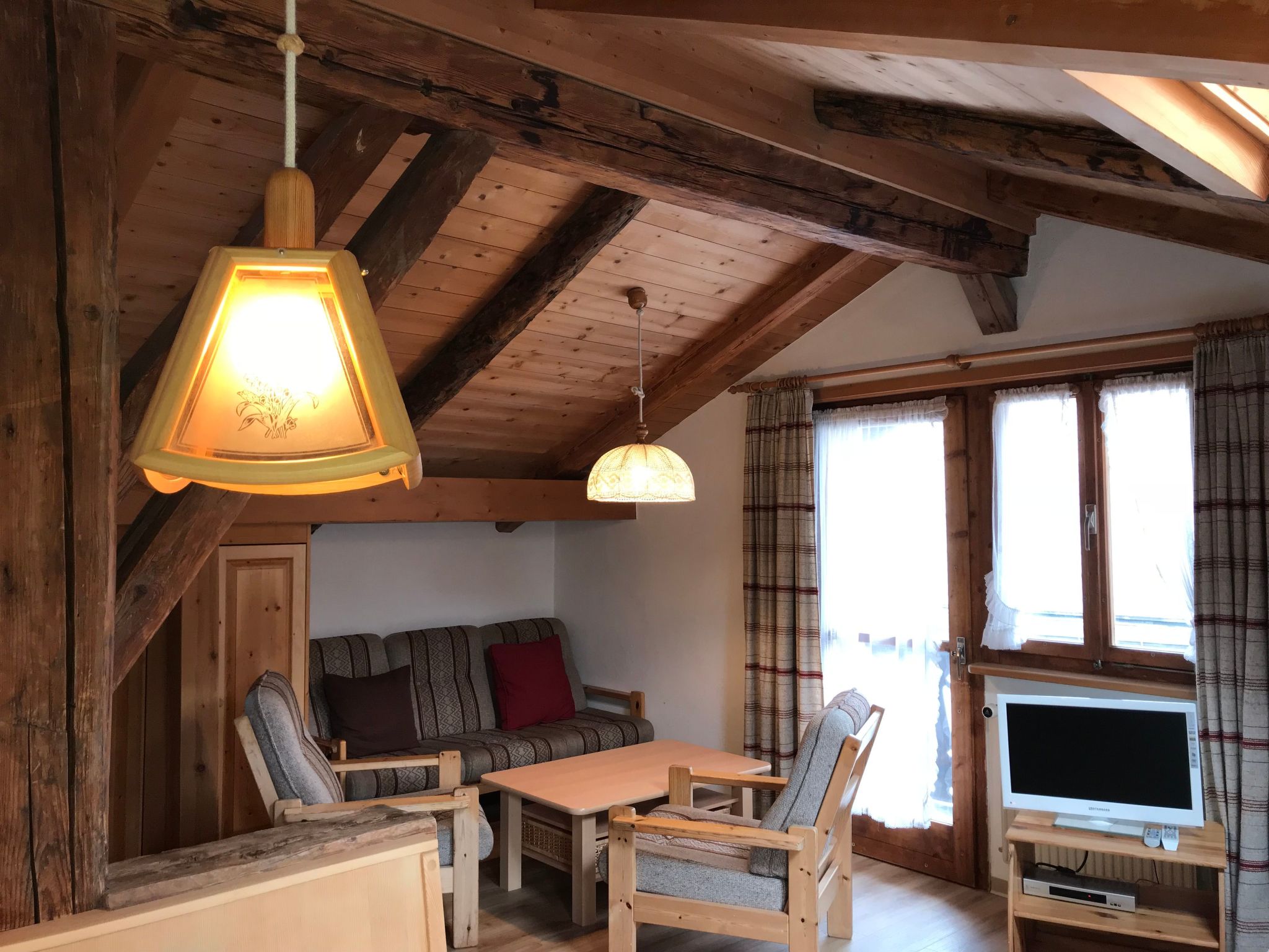 Appartement Ferienwohnungen Chasa Valär, (Scuol) – Séjour, photo 13 sur 16