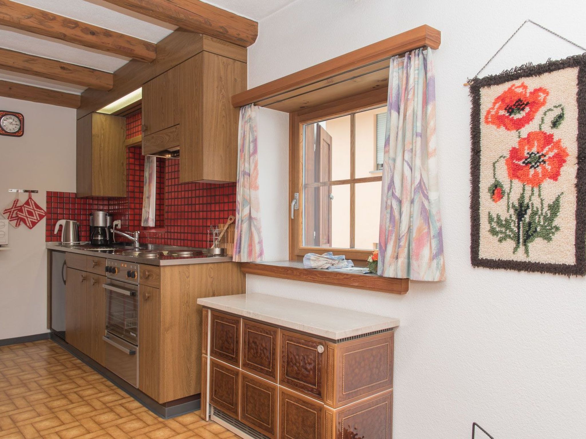 Appartement Ritzmann Funtanatscha, (Scuol) – Cuisine et coin repas, photo 12 sur 16