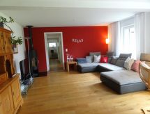 Chasa Felix: Ruim appartement aan de skipiste in Scuol - thumbnail 1