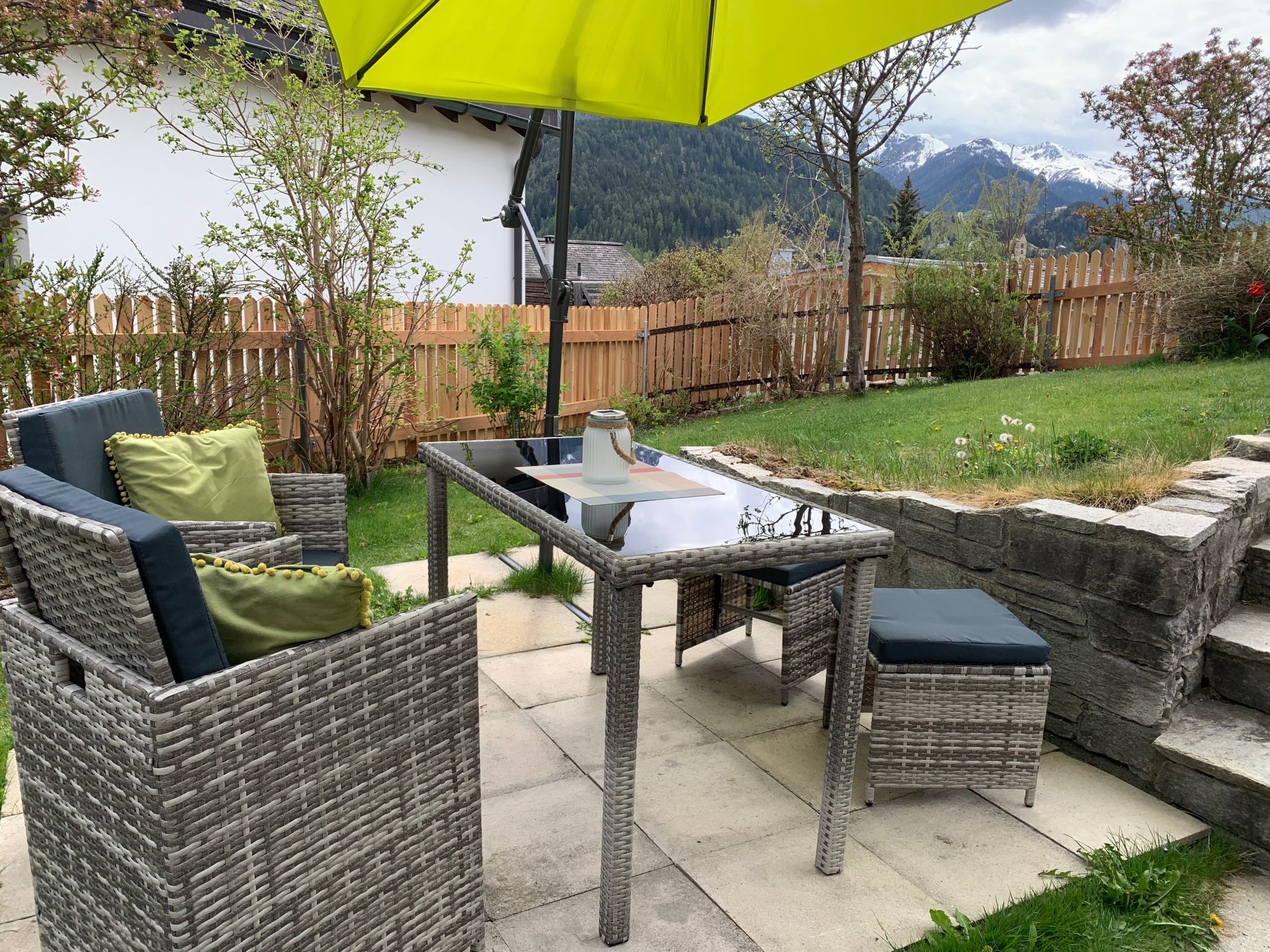 Chasa Bazzi, (Scuol). - Draußen