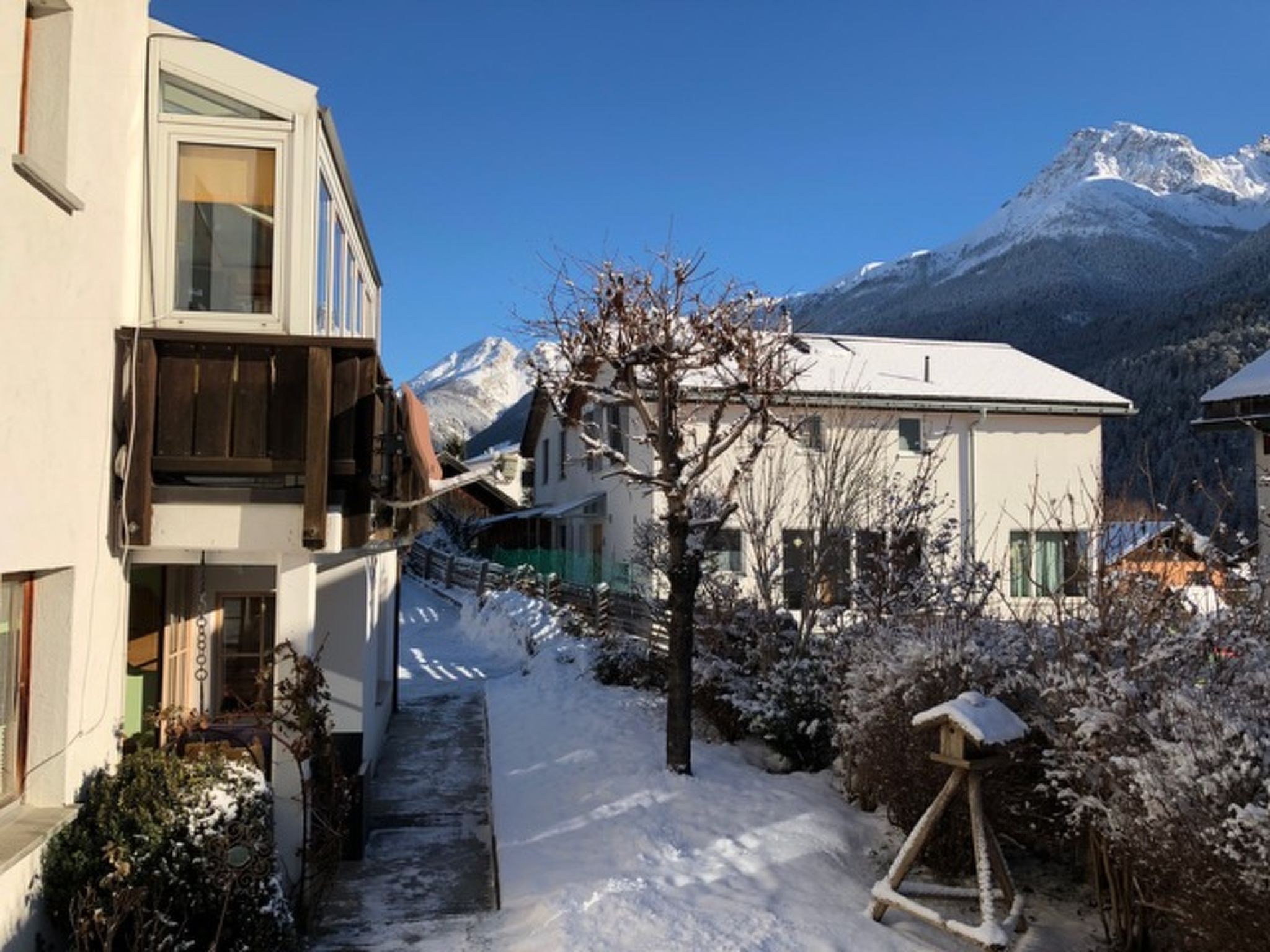 Chasa Bazzi, (Scuol). - Draußen