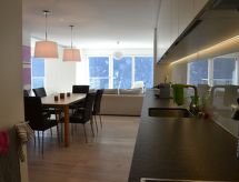 Panorama Lodge Scuol: Luxe 82m² appartement direct aan skipiste en meer - thumbnail 1