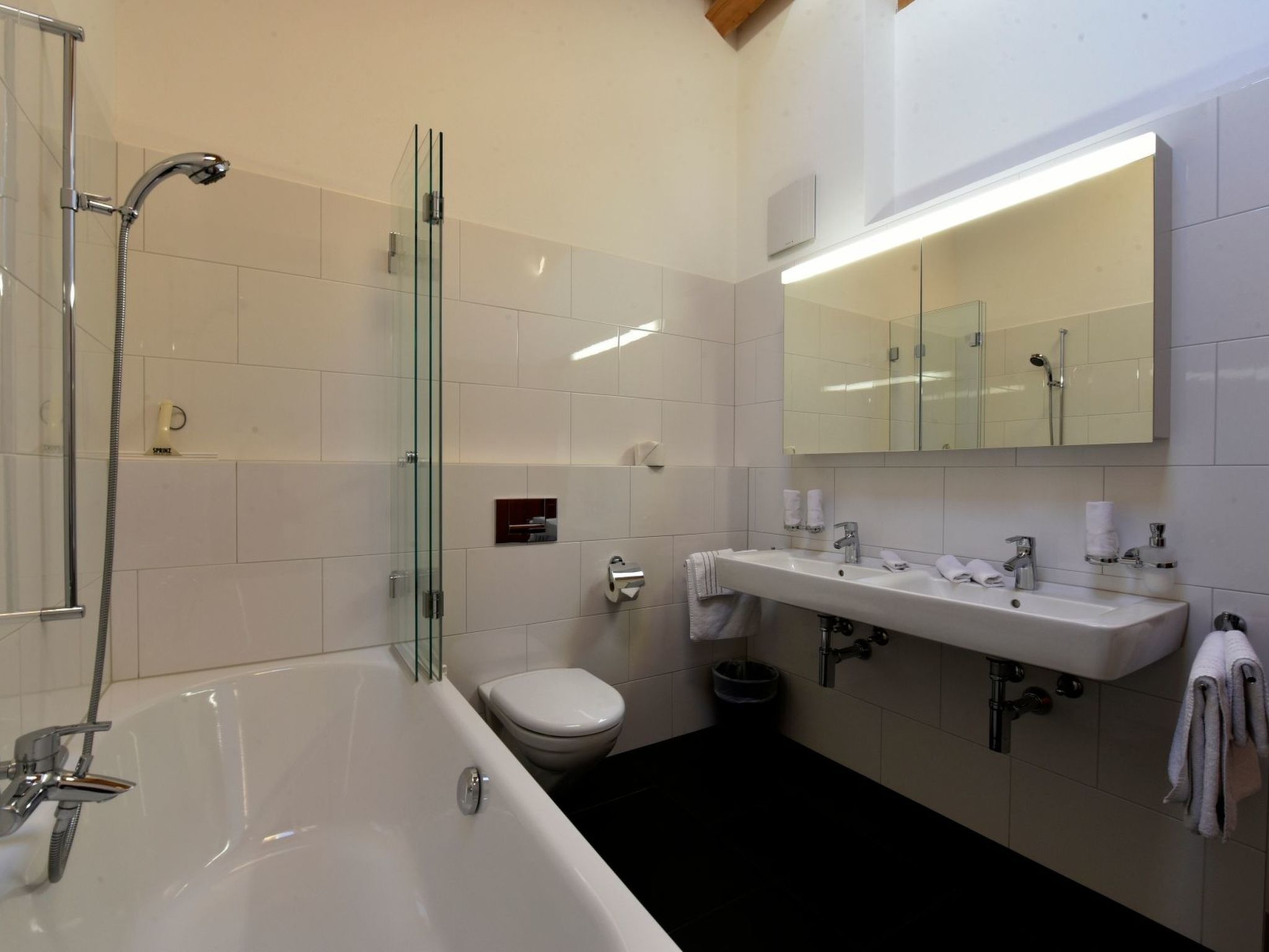 Appartement CRAISTA 8, (Scuol) – Salle de bains, photo 12 sur 25