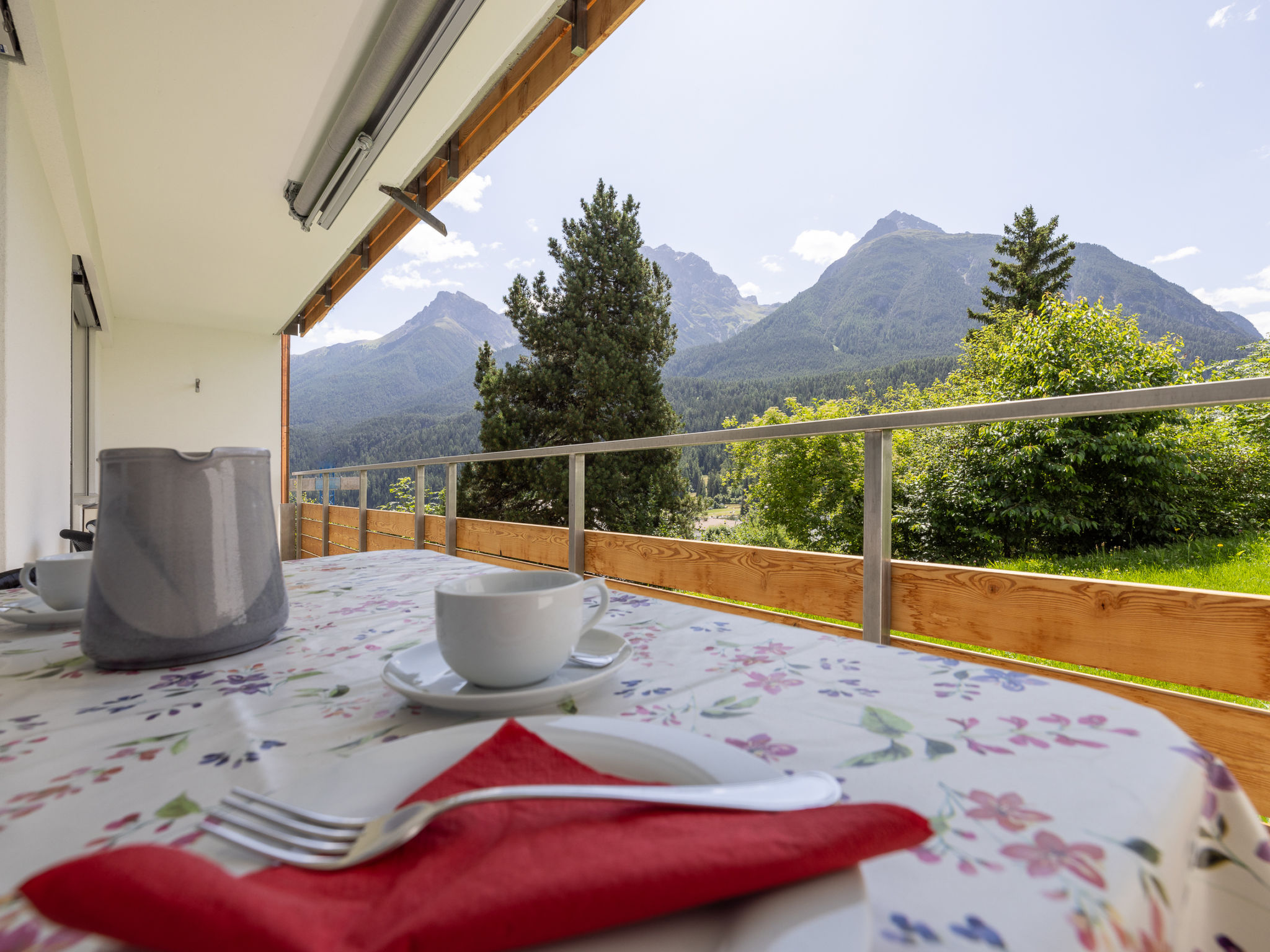 HÄMMIG, (Scuol) - Buiten