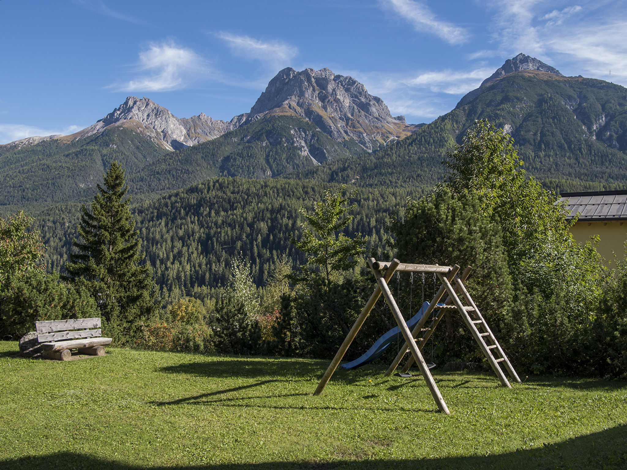 HÄMMIG, (Scuol) - Buiten