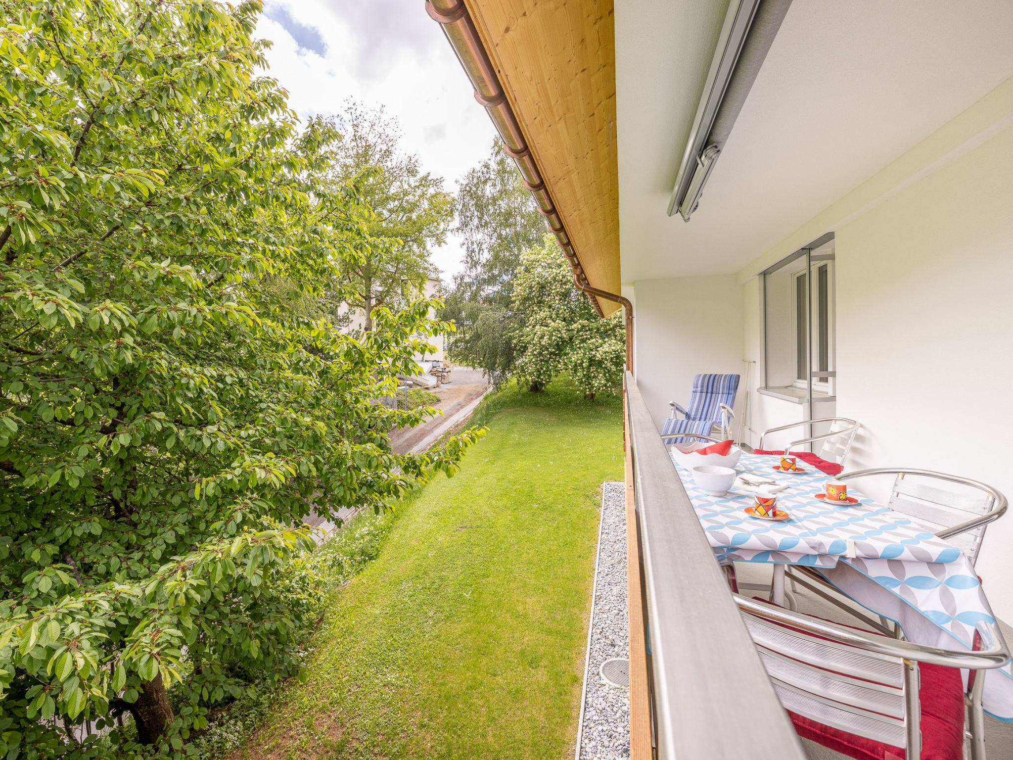WÜEST, (Scuol) - Buiten