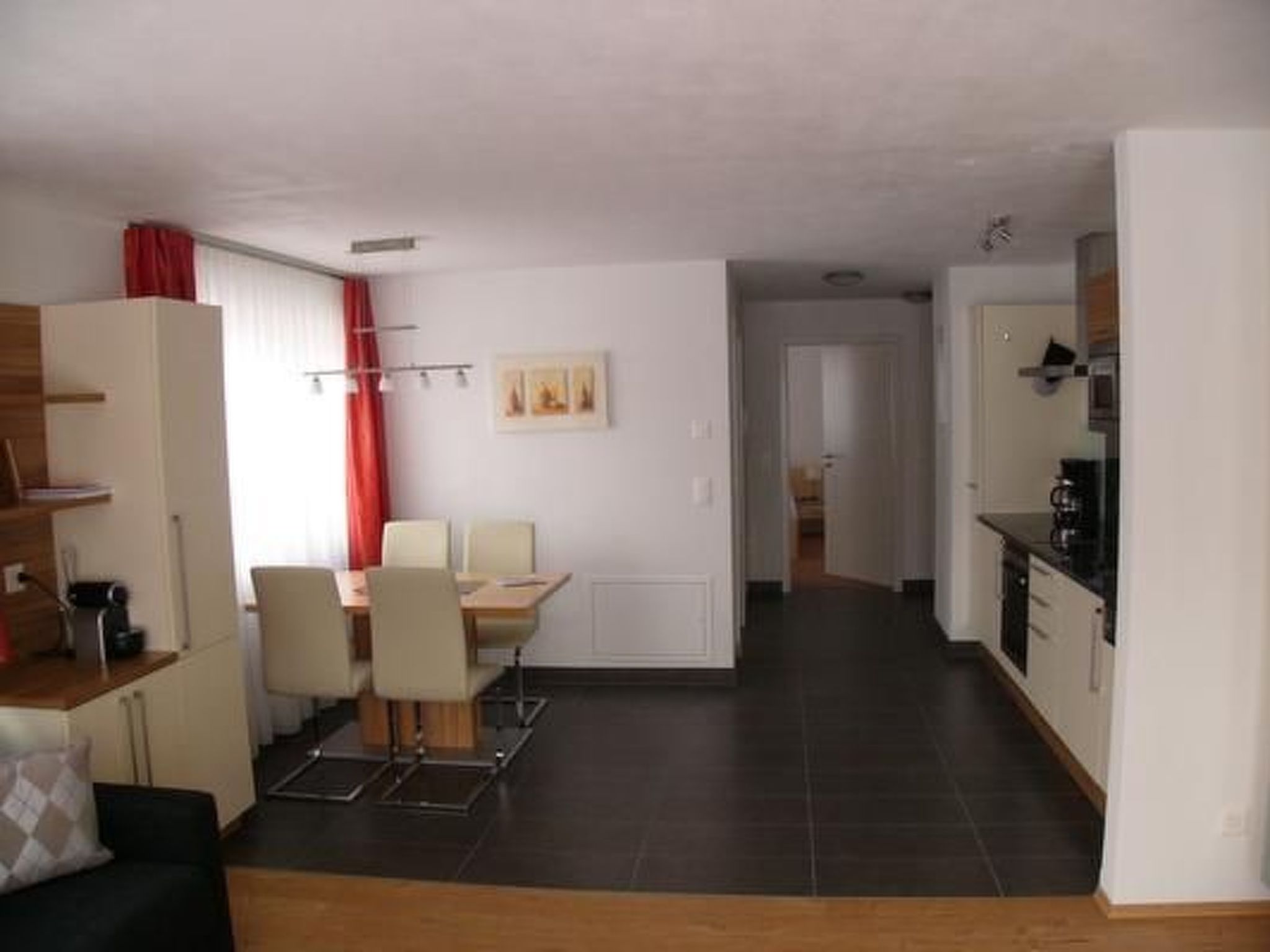 Appartement Chasa Percosta, (Scuol) – Cuisine et coin repas, photo 13 sur 19