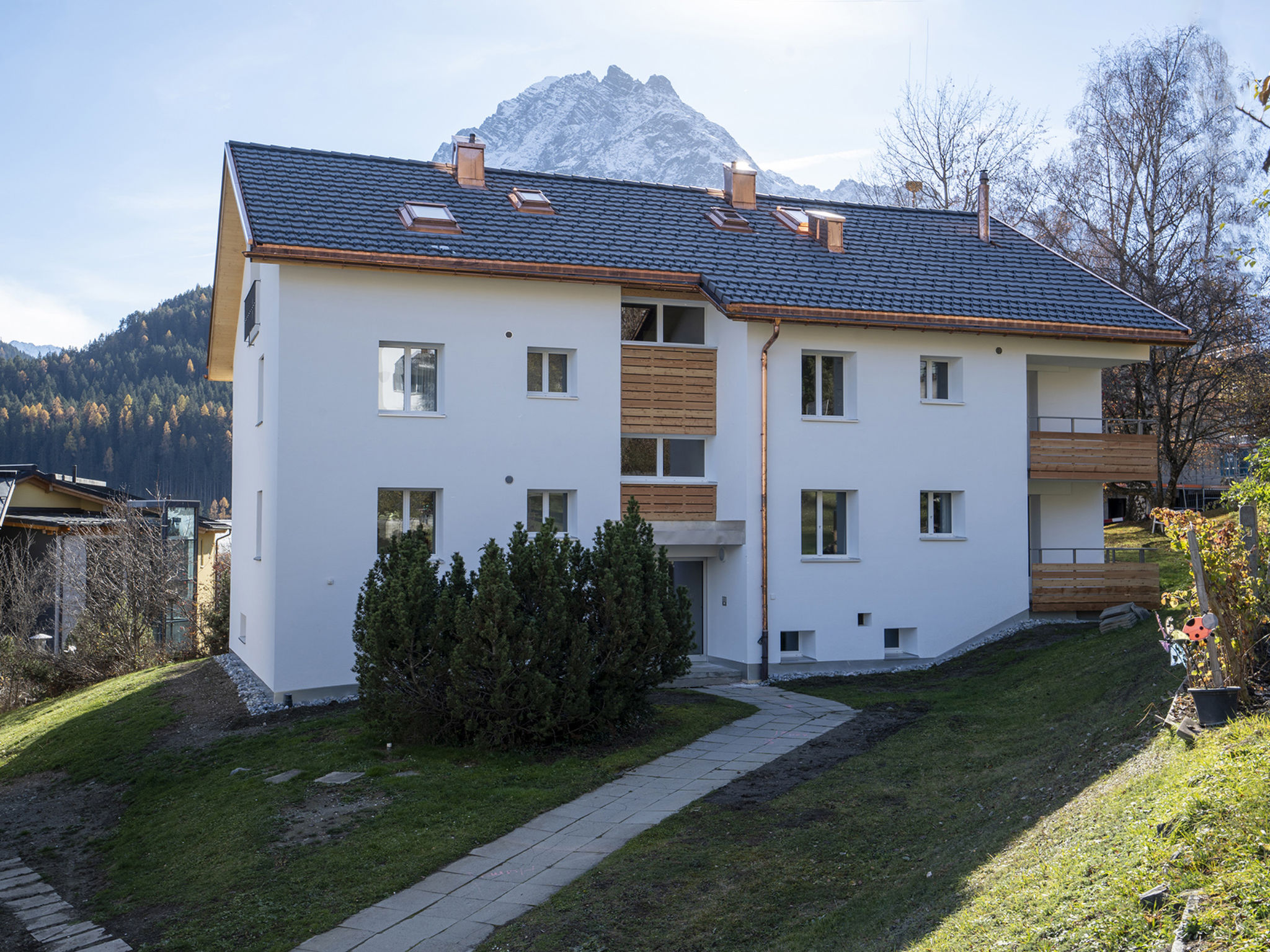 LANIUS, (Scuol) - Buiten
