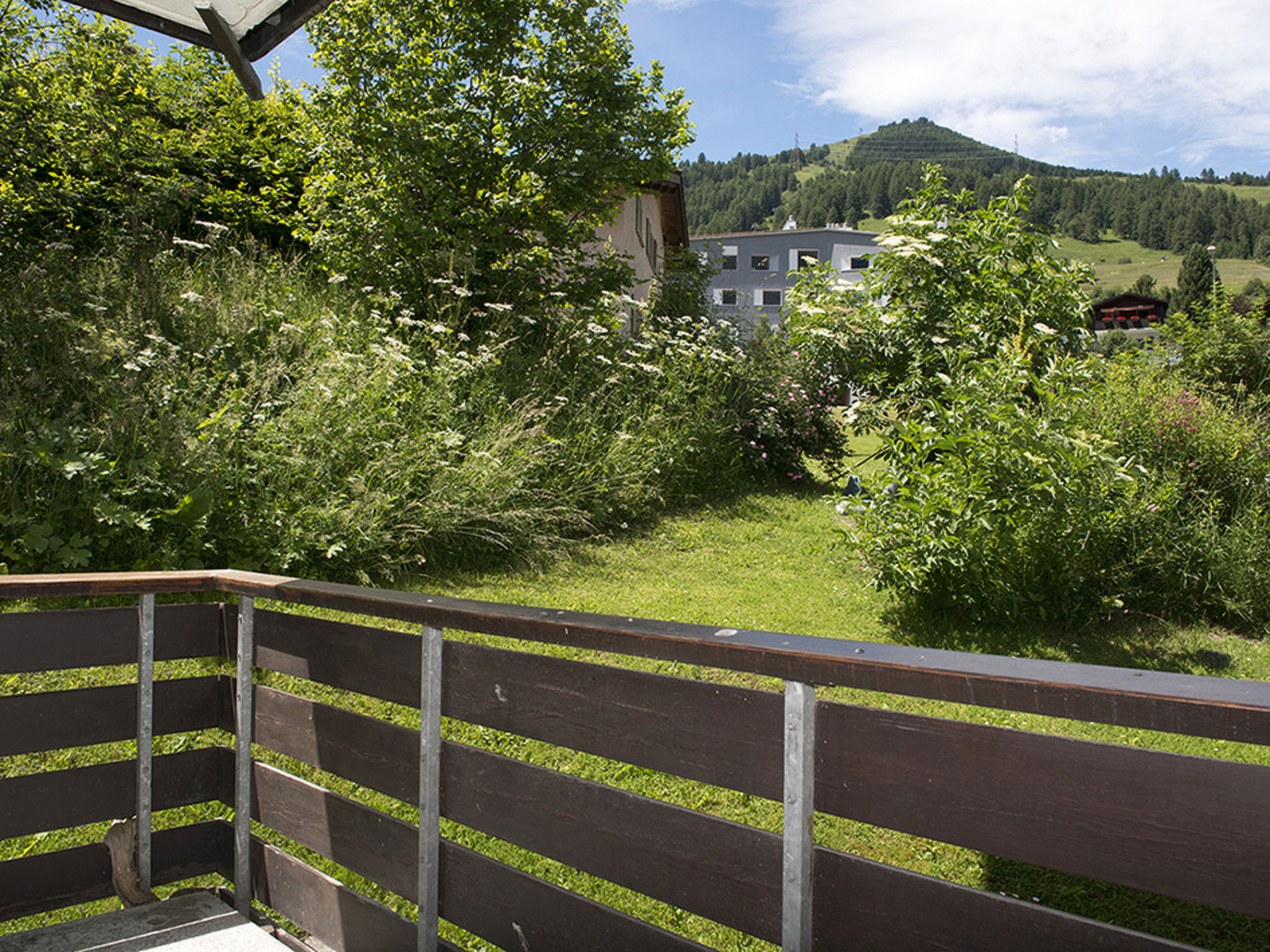 LANIUS, (Scuol) - Buiten