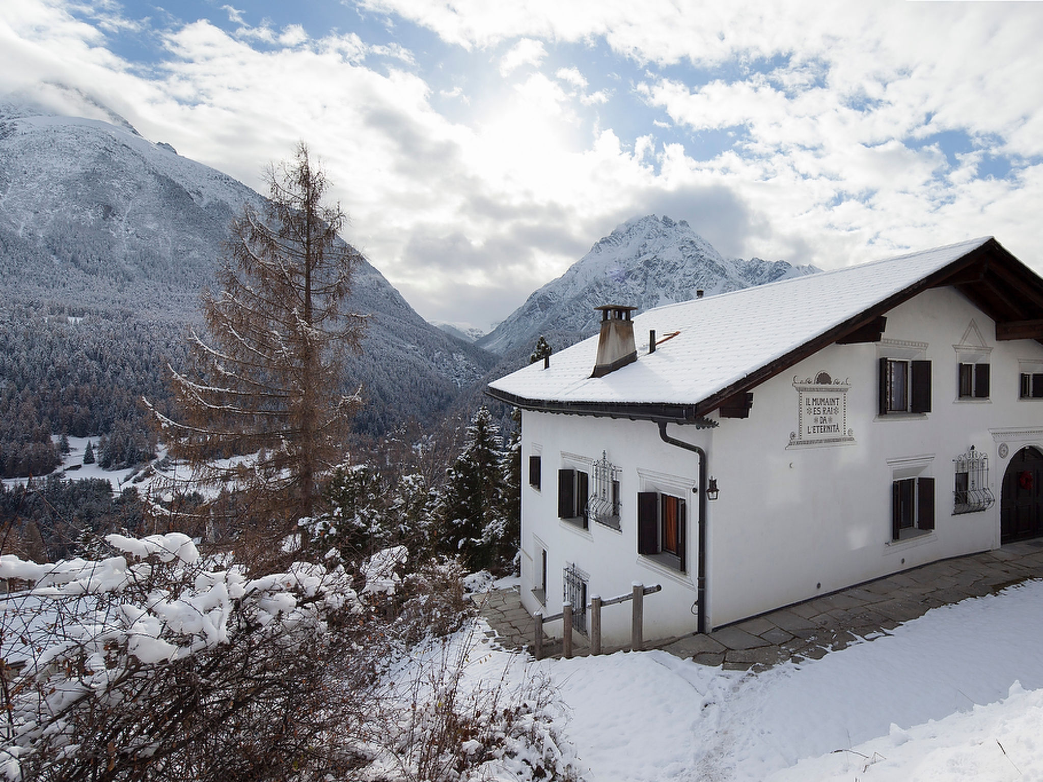 Chasa Diala, (Scuol) - Buiten