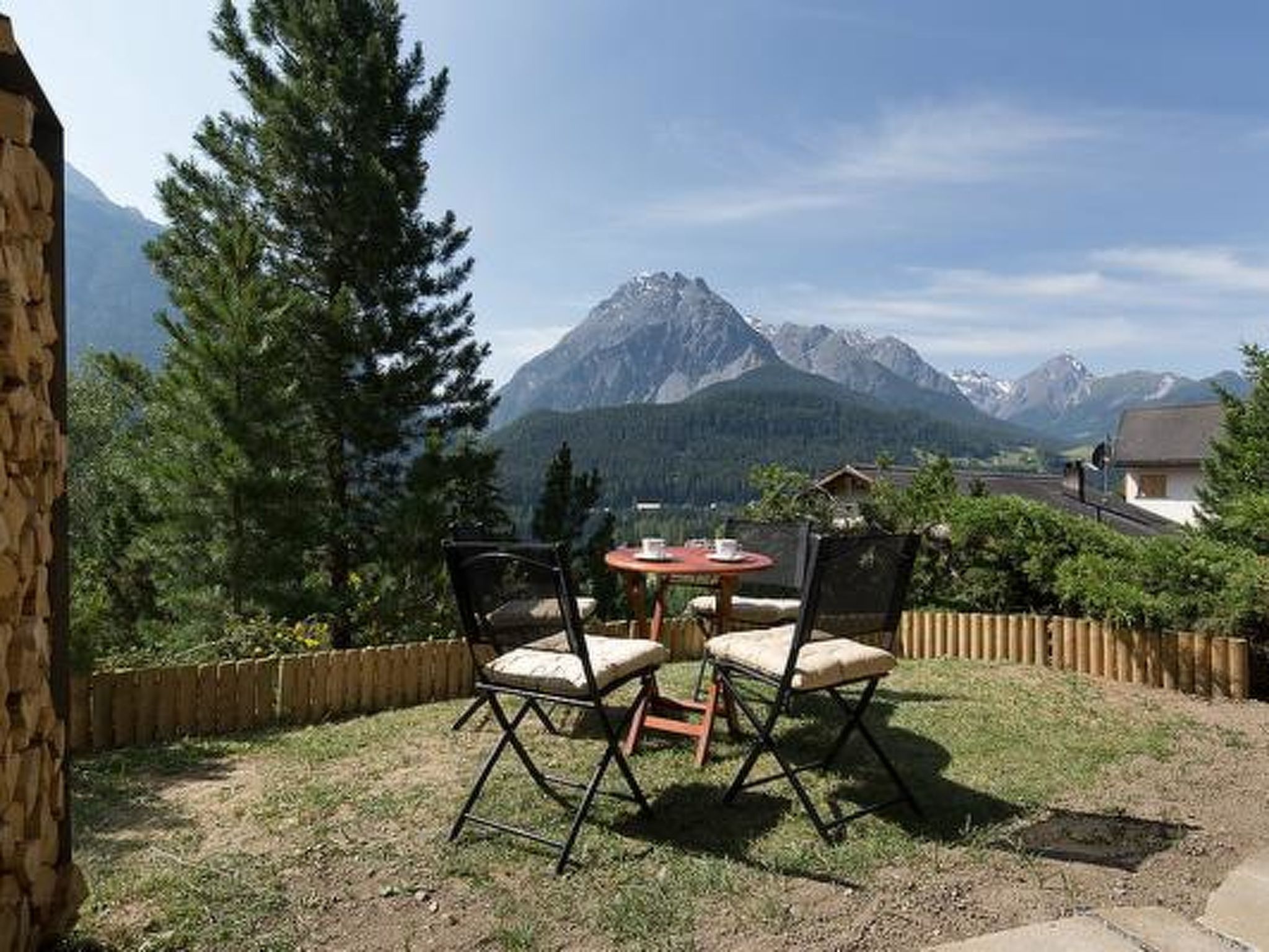 Ferienhaus Chasa Diala, (Scuol) - Draußen