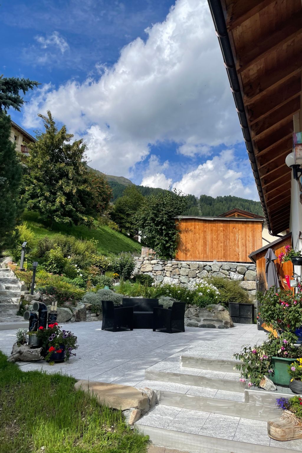 Appartement Chasa Cumulus/HP Ferienwohnung Sainas 139 A, (Ftan) – Terrasse, photo 15 sur 37