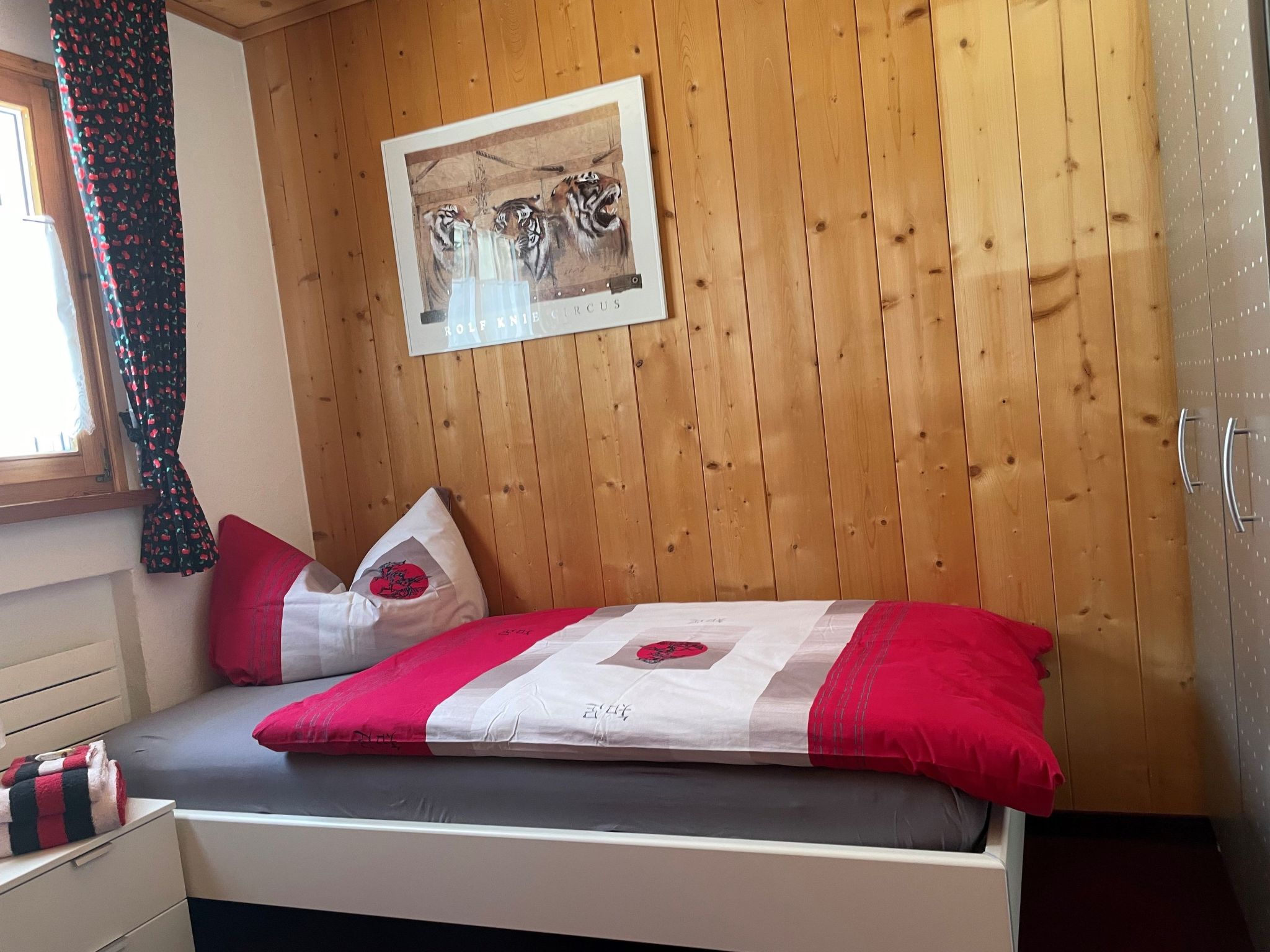 Appartement Chasa Cumulus/HP Ferienwohnung Sainas 139 A, (Ftan) – Chambre, photo 6 sur 37