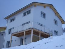 Rustiek appartement in Ftan met bergzicht en directe toegang tot skipiste - thumbnail 2