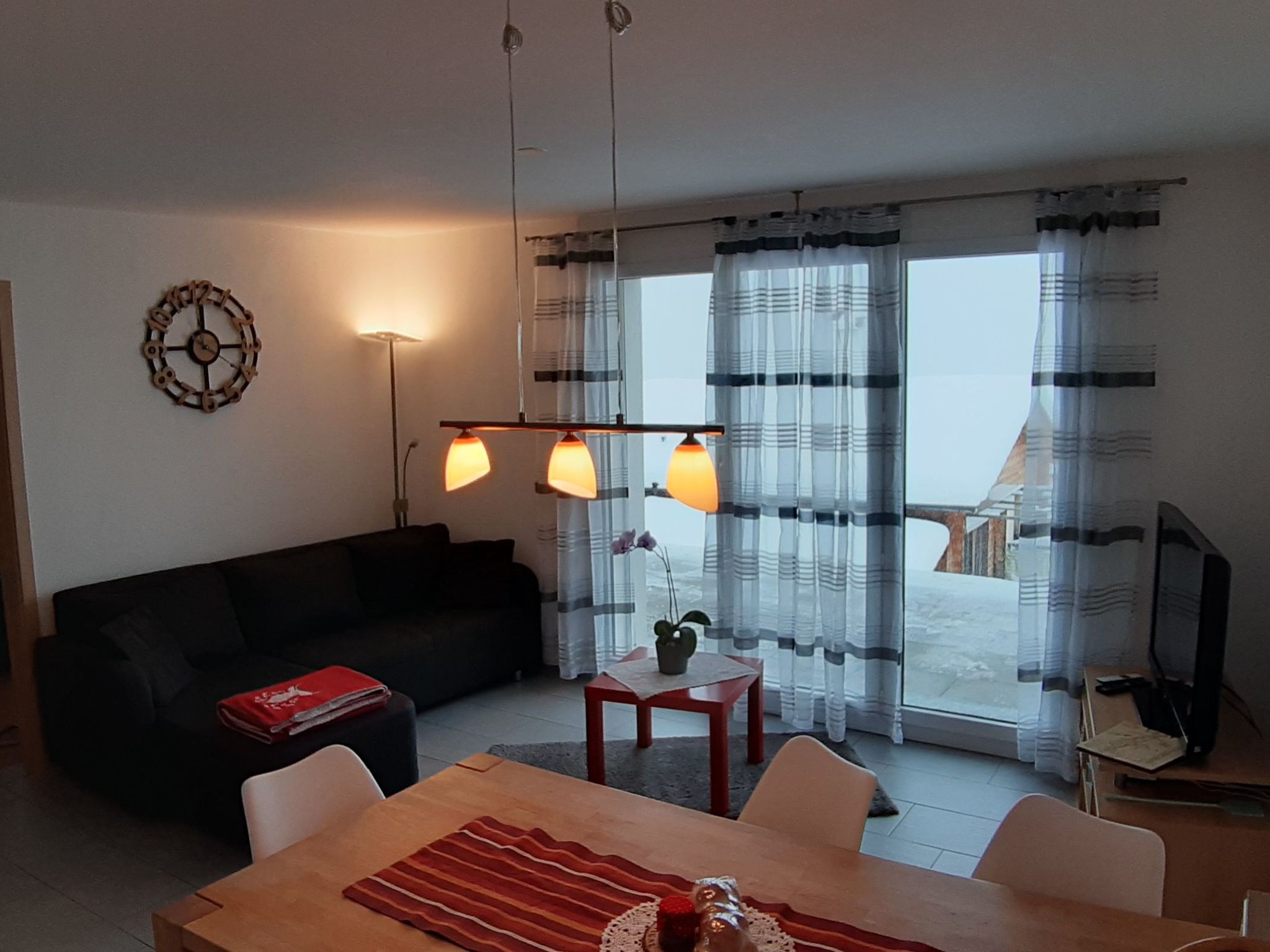 Appartement Fionas / Wohnung Vonlanthen, (Ftan) – Cuisine et coin repas, photo 9 sur 19
