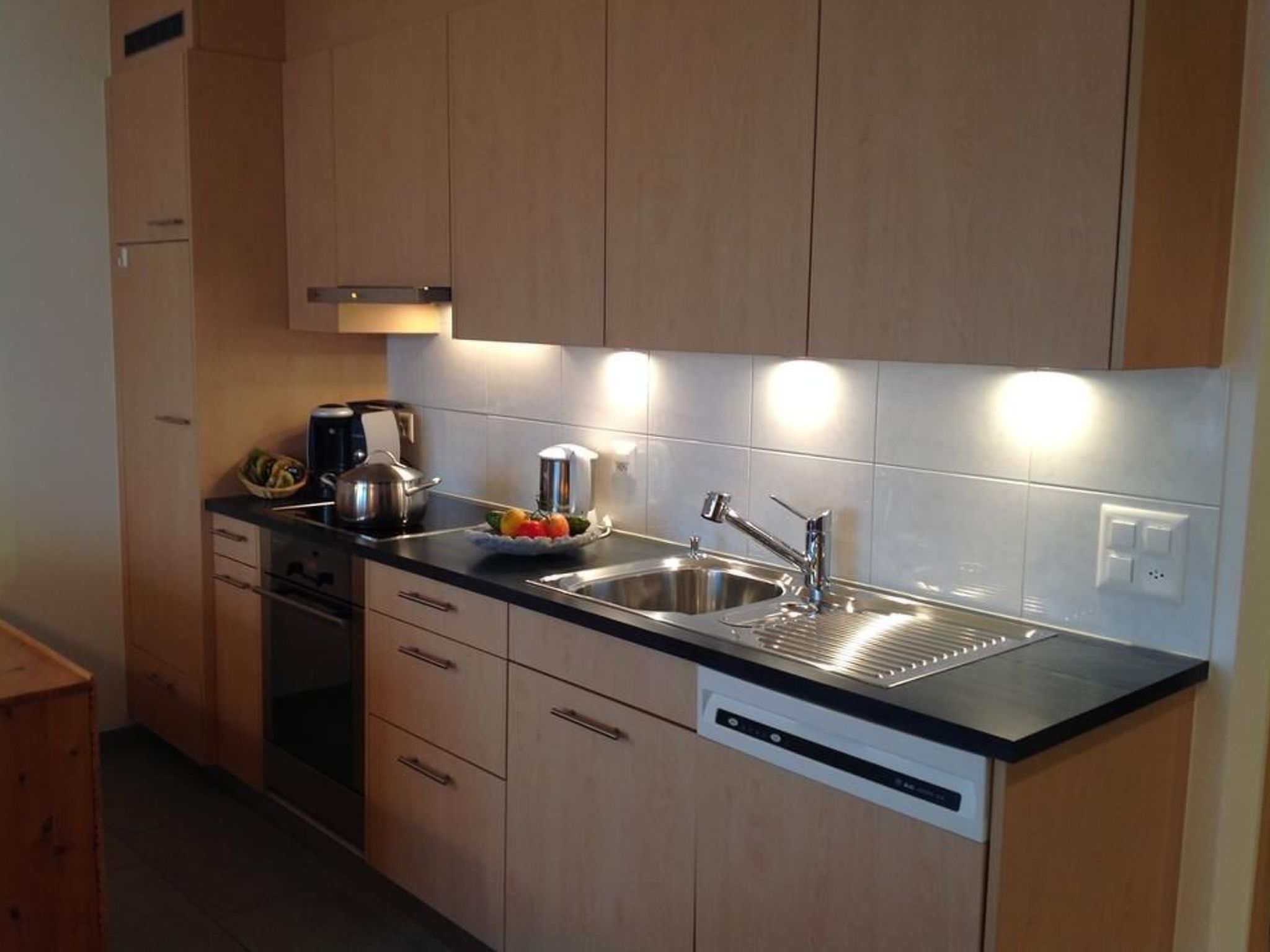 Appartement Fionas / Wohnung Vonlanthen, (Ftan) – Cuisine et coin repas, photo 15 sur 19