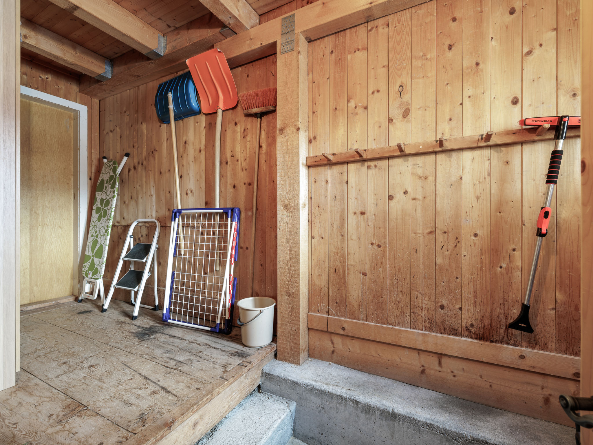 Plazzöl 111B, (Ftan). - Binnen