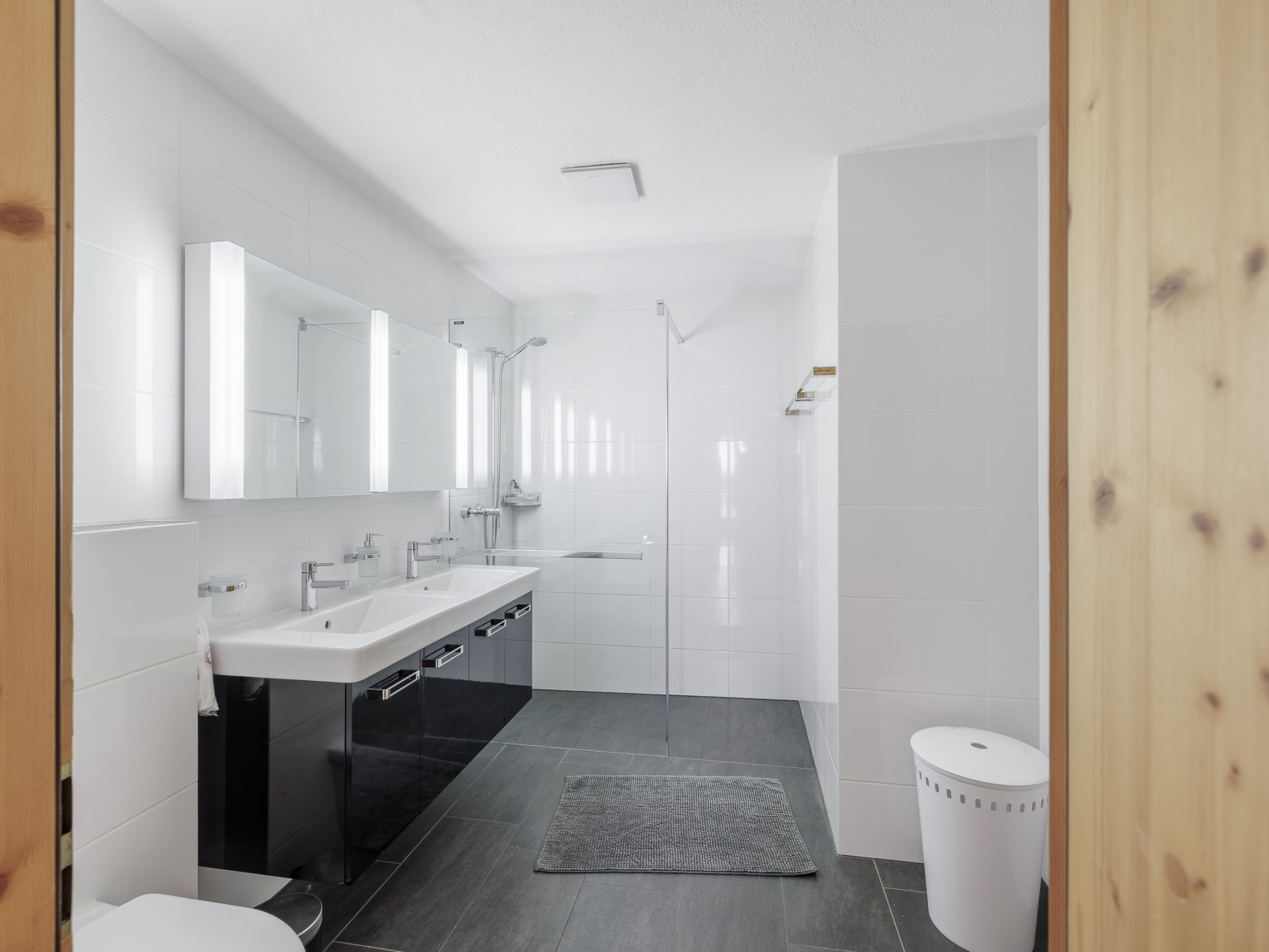 Plazzöl 111B, (Ftan). - Binnen