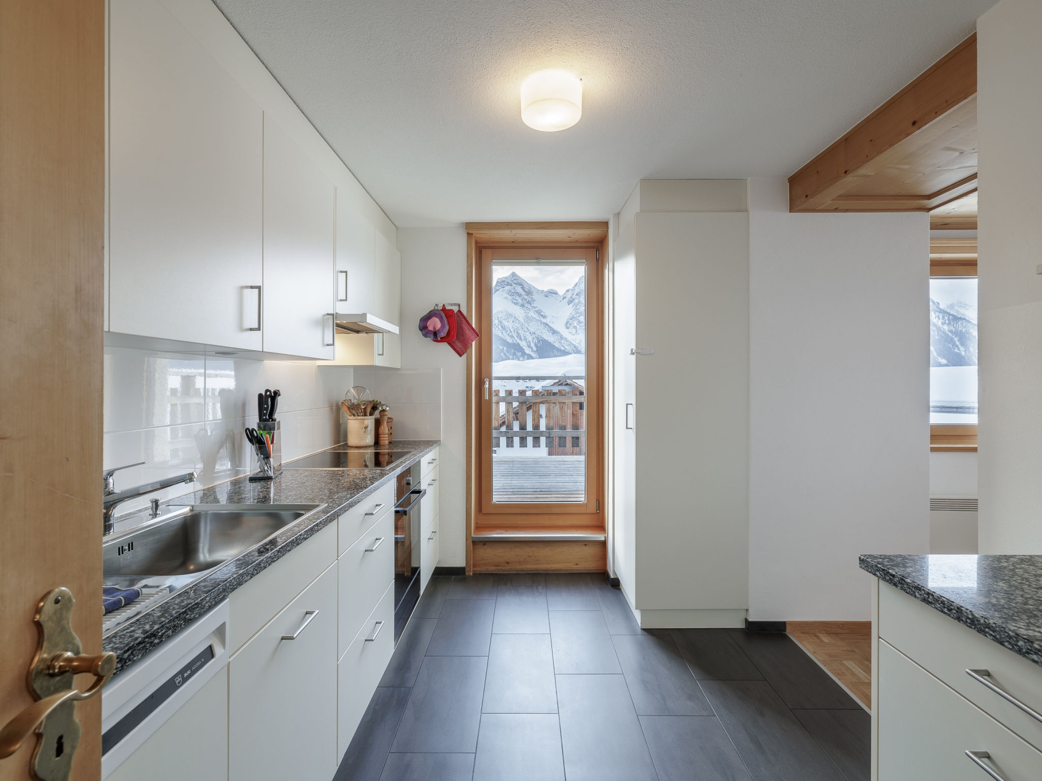 Plazzöl 111B, (Ftan). - Binnen