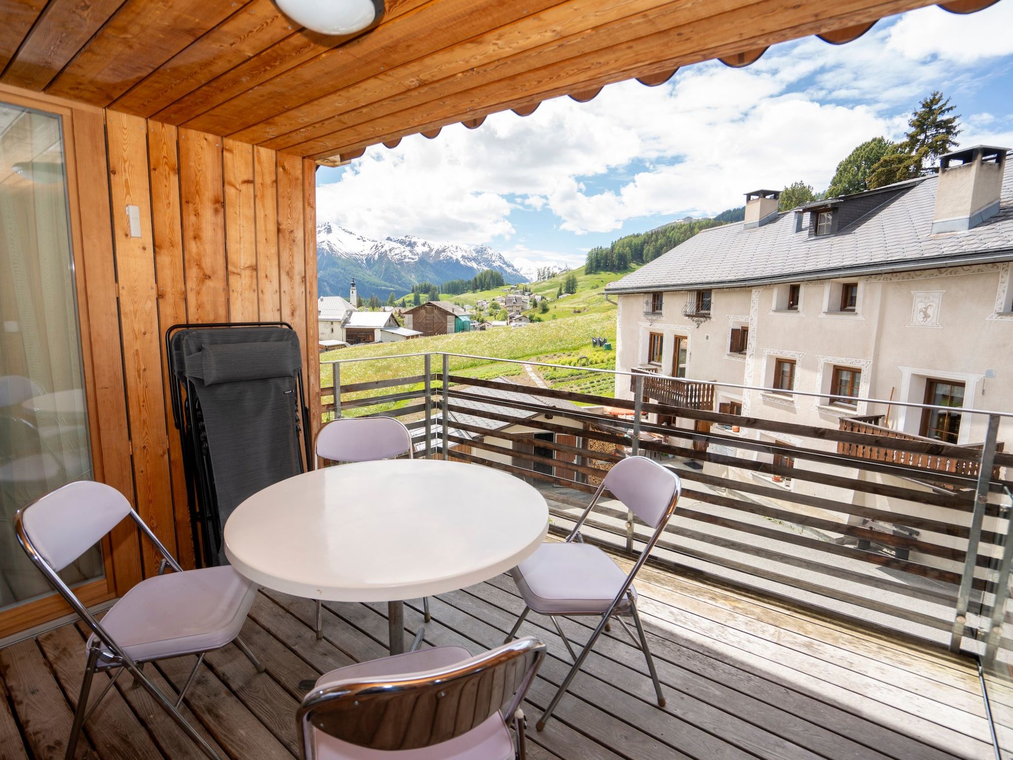 Appartement Chasa Flora, (Ftan) – Terrasse, photo 8 sur 15