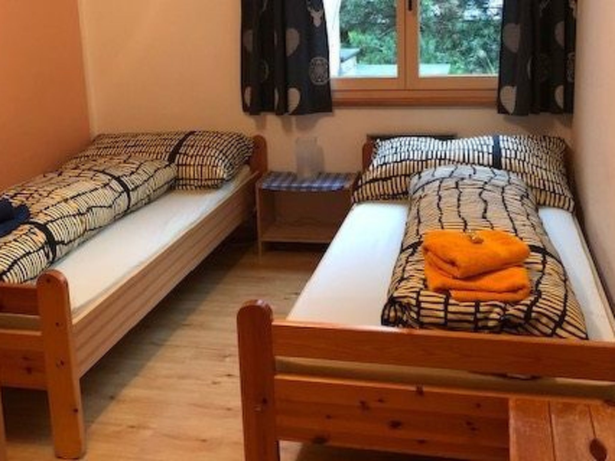 Appartement Chalchera, (Ftan) – Chambre, photo 5 sur 12