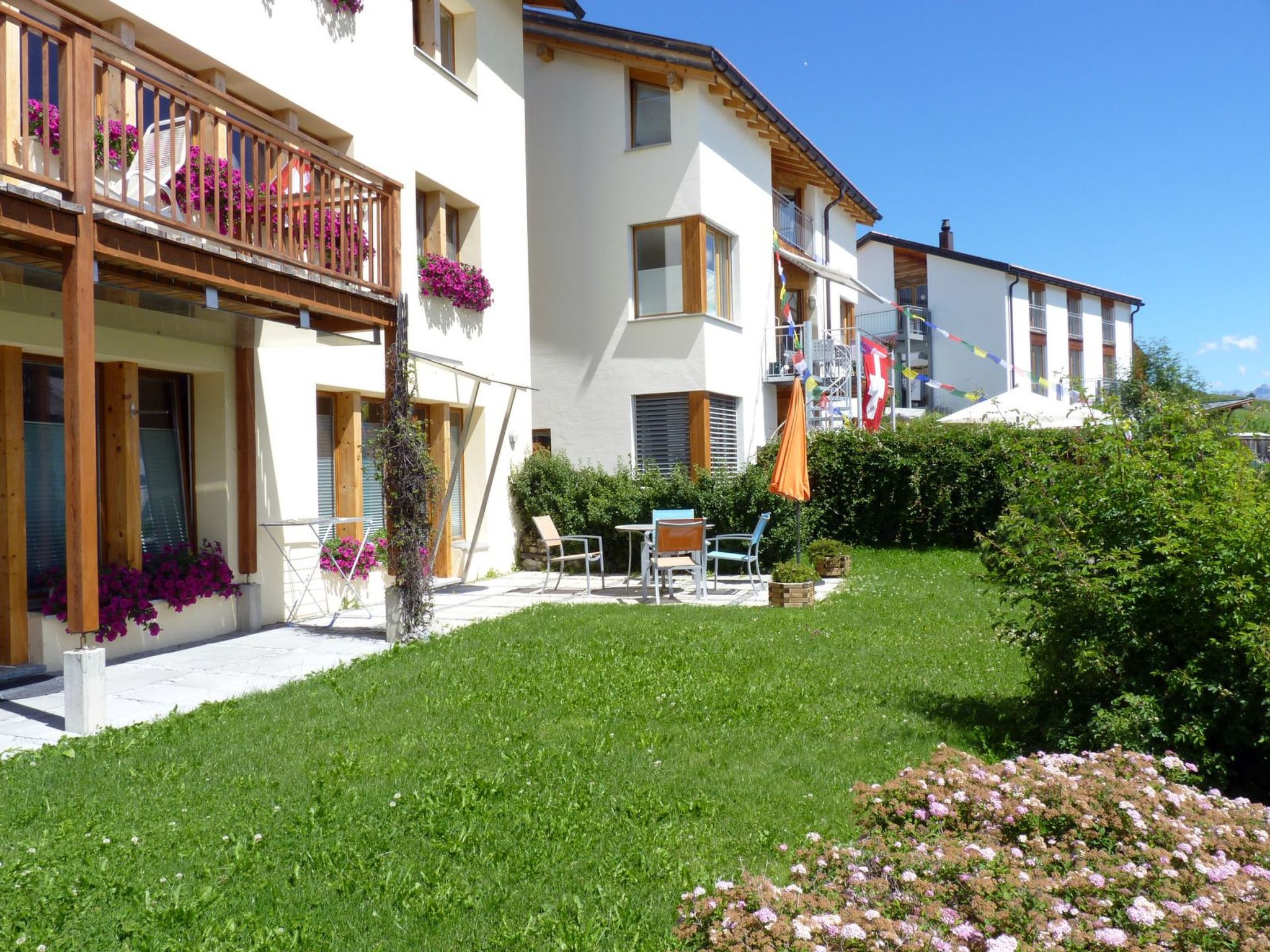 Appartement Chasa Fionas - Einfamilienhaus Fam. Pitsch, (Ftan) – Terrasse, photo 5 sur 21