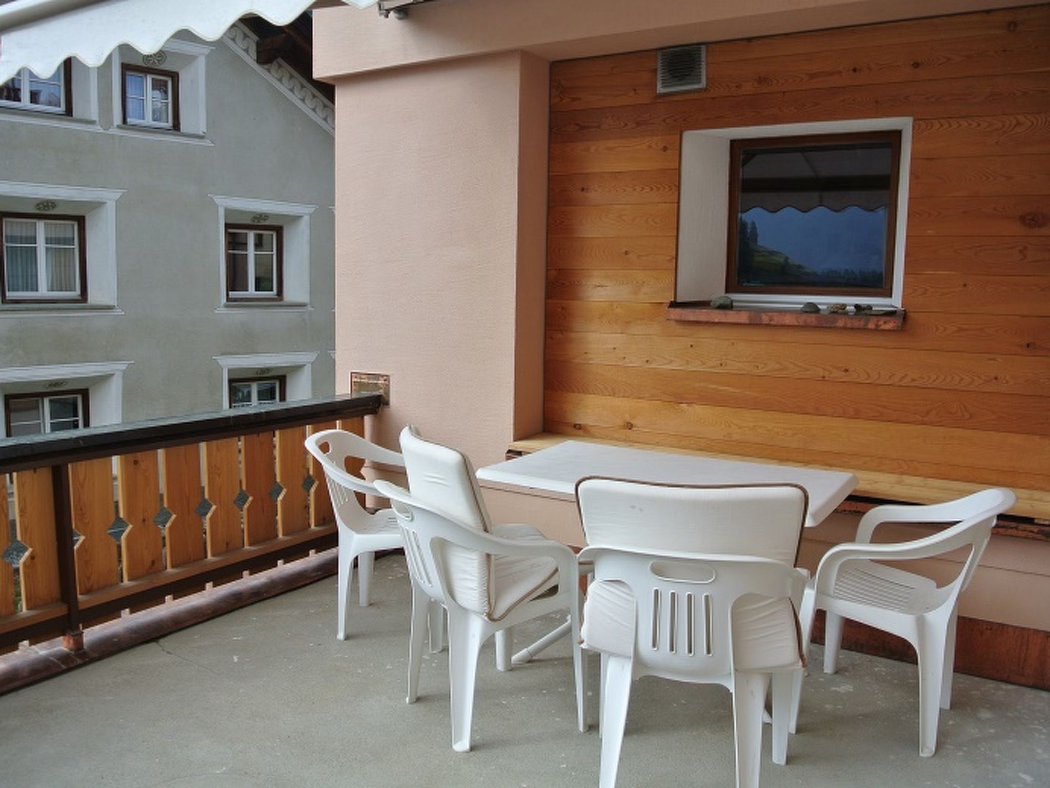 Mugliner 117A, (Ftan). - Buiten