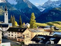 Rustiek appartement in Ftan voor 6 personen, direct aan de skipiste - thumbnail 1