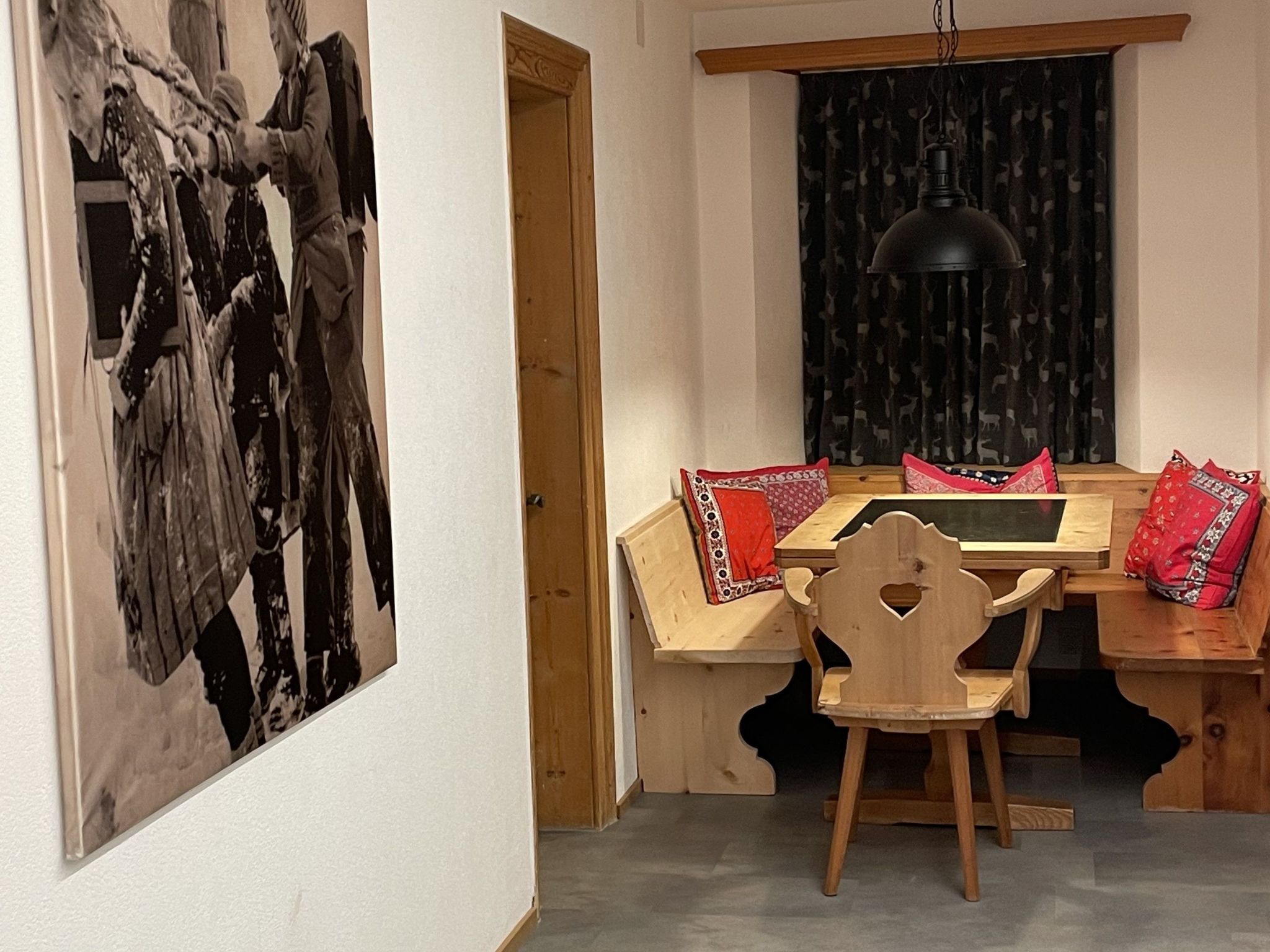 Appartement Plaz 117, (Ftan) – Cuisine et coin repas, photo 18 sur 26