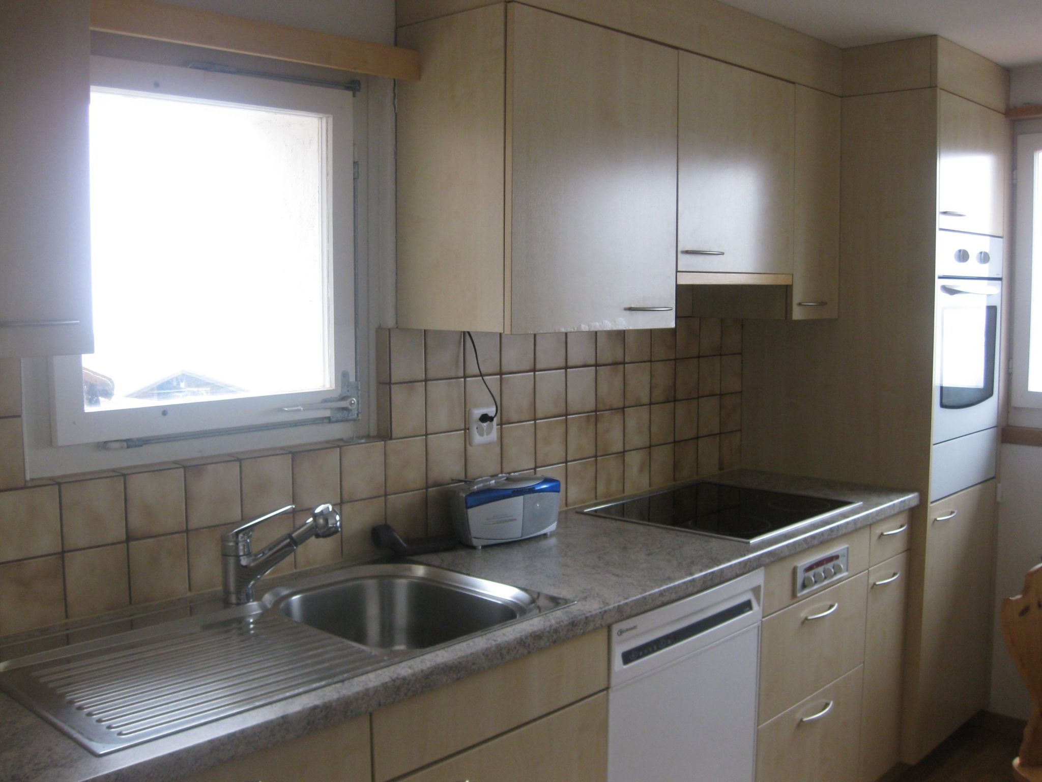 Appartement Chasa Munt Fallun 3, (Ftan) – Cuisine et coin repas, photo 7 sur 18