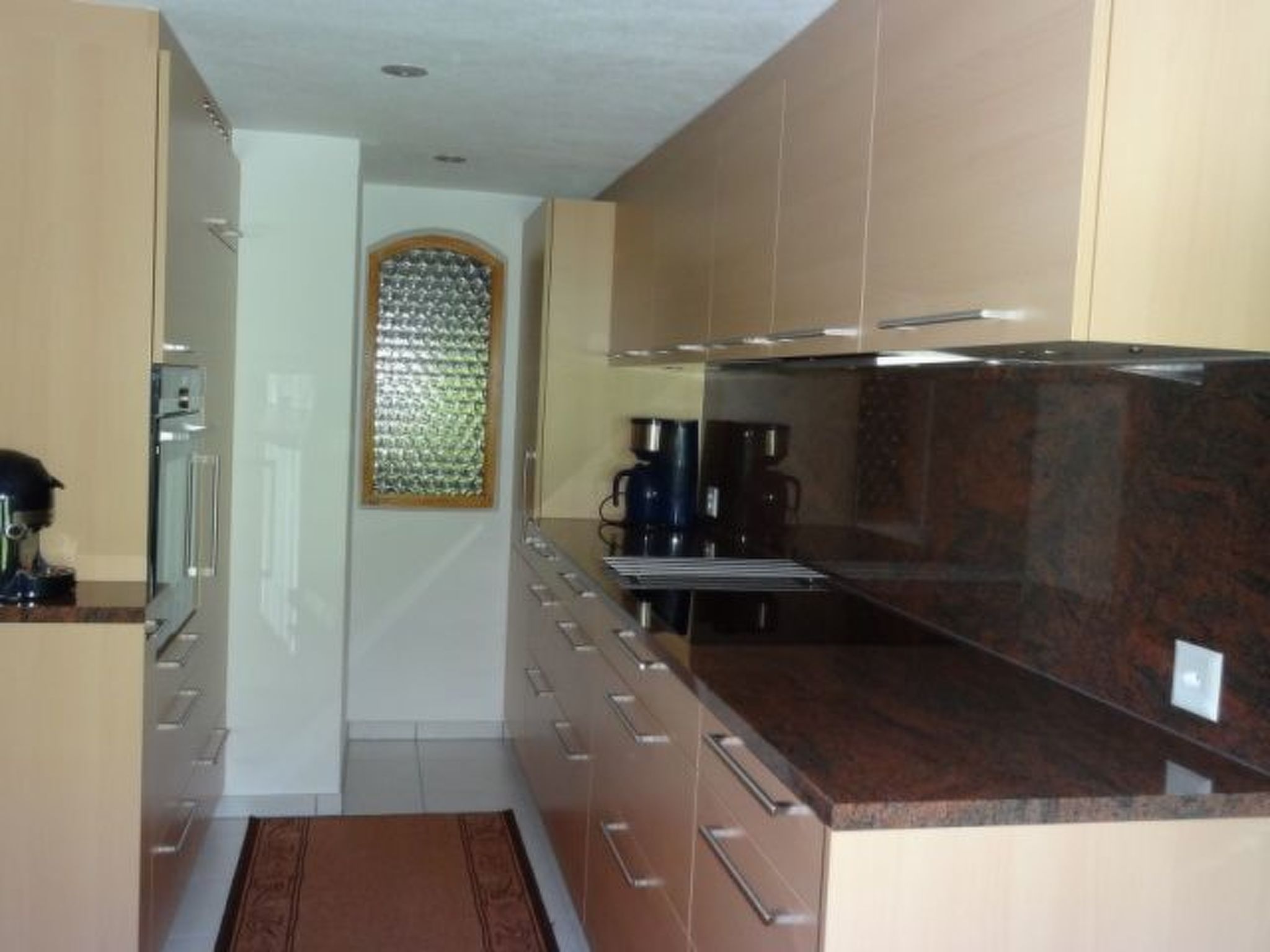 Appartement Chasa Quadra, (Tarasp) – Cuisine et coin repas, photo 5 sur 17