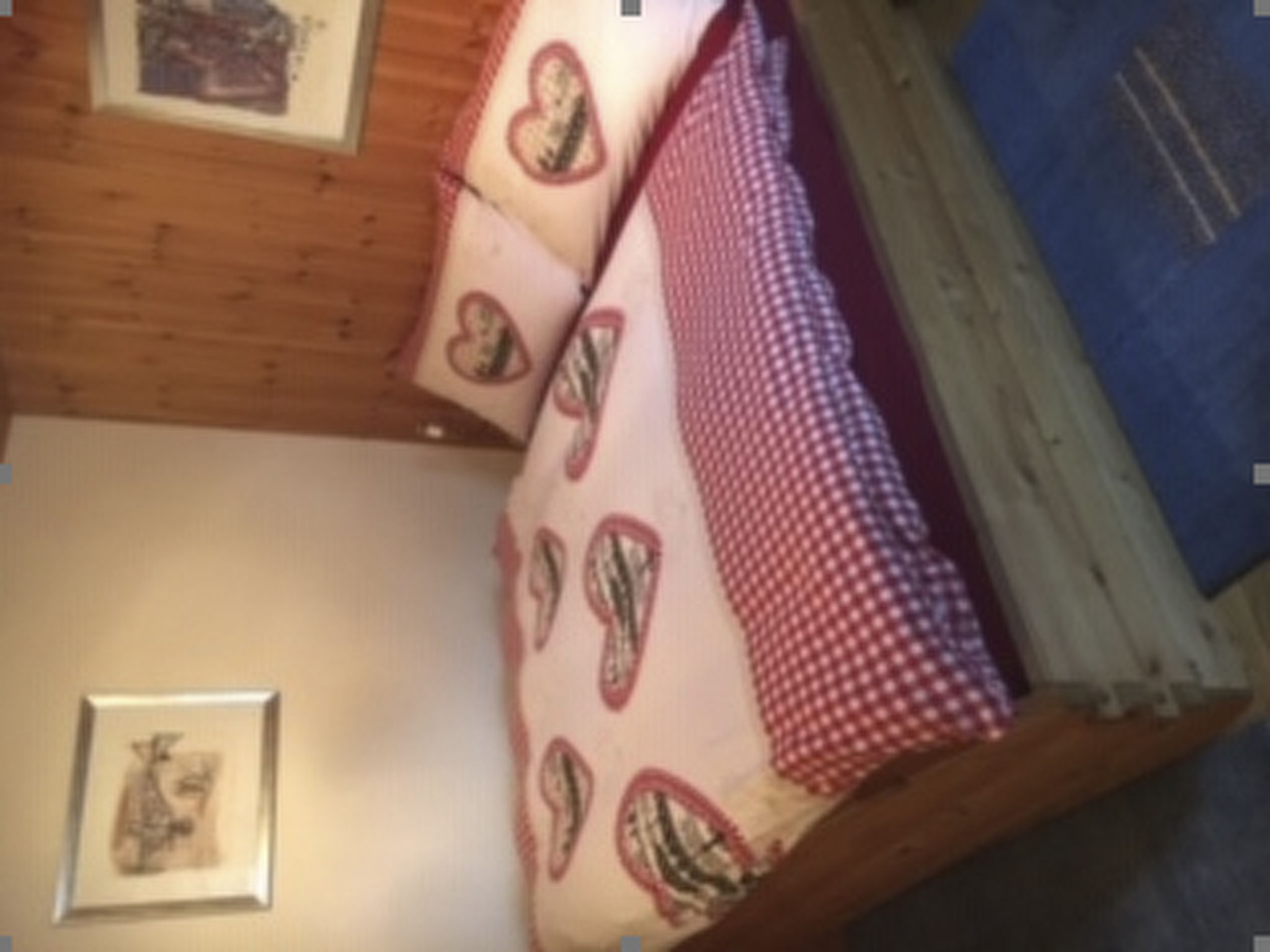 Privatzimmer bügl süt, (Sent). - Dedans