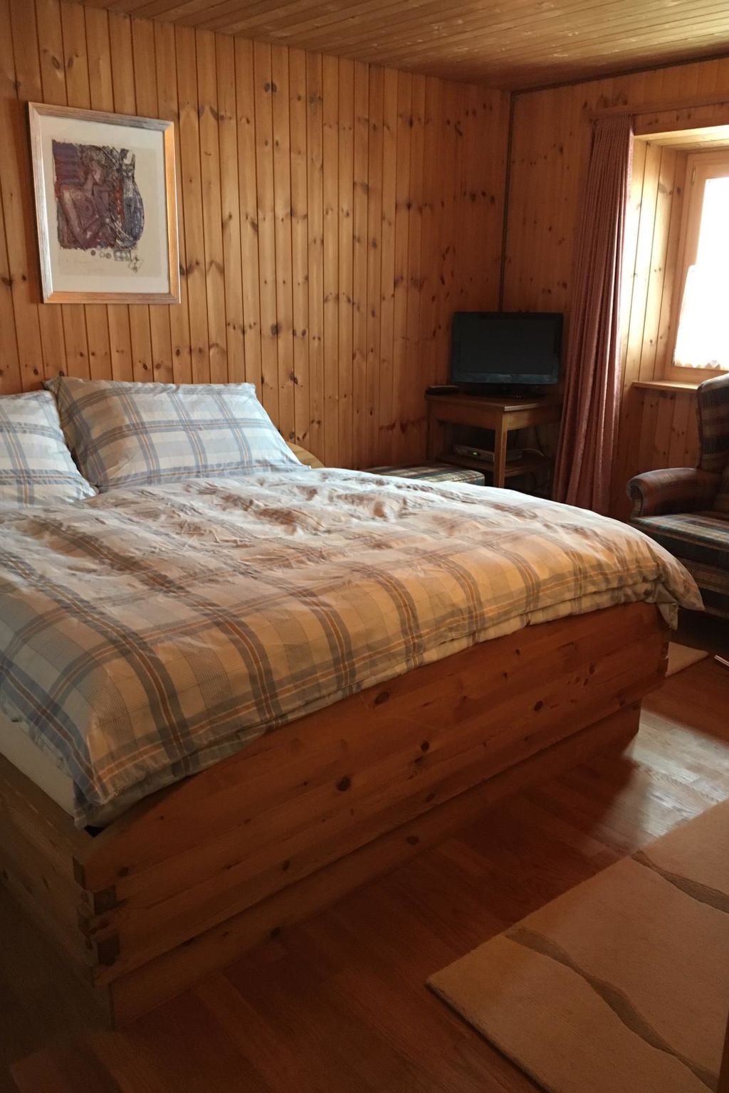 Privatzimmer bügl süt, (Sent). - Dedans