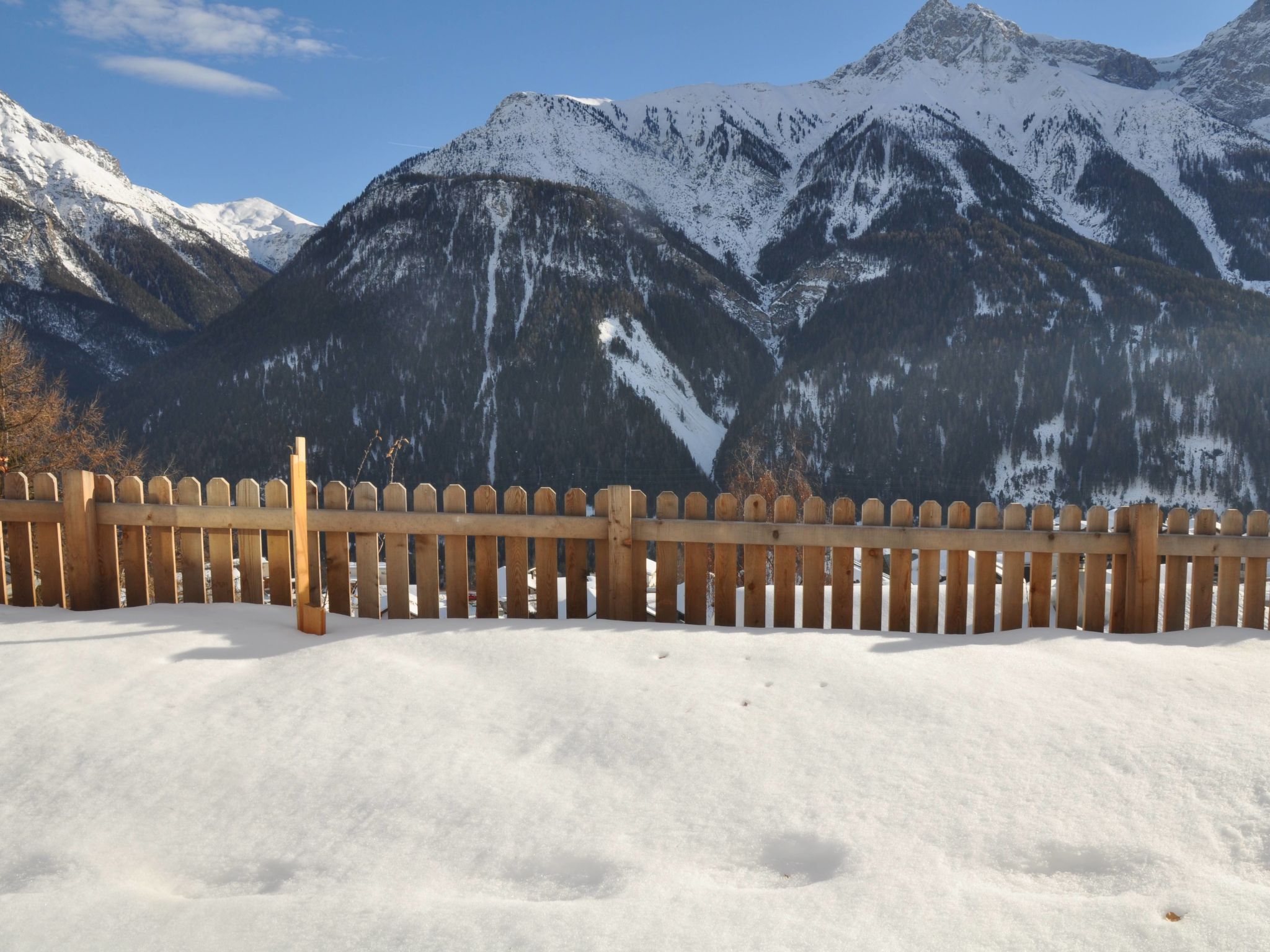 Archas Sura 194B, (Sent). - Buiten