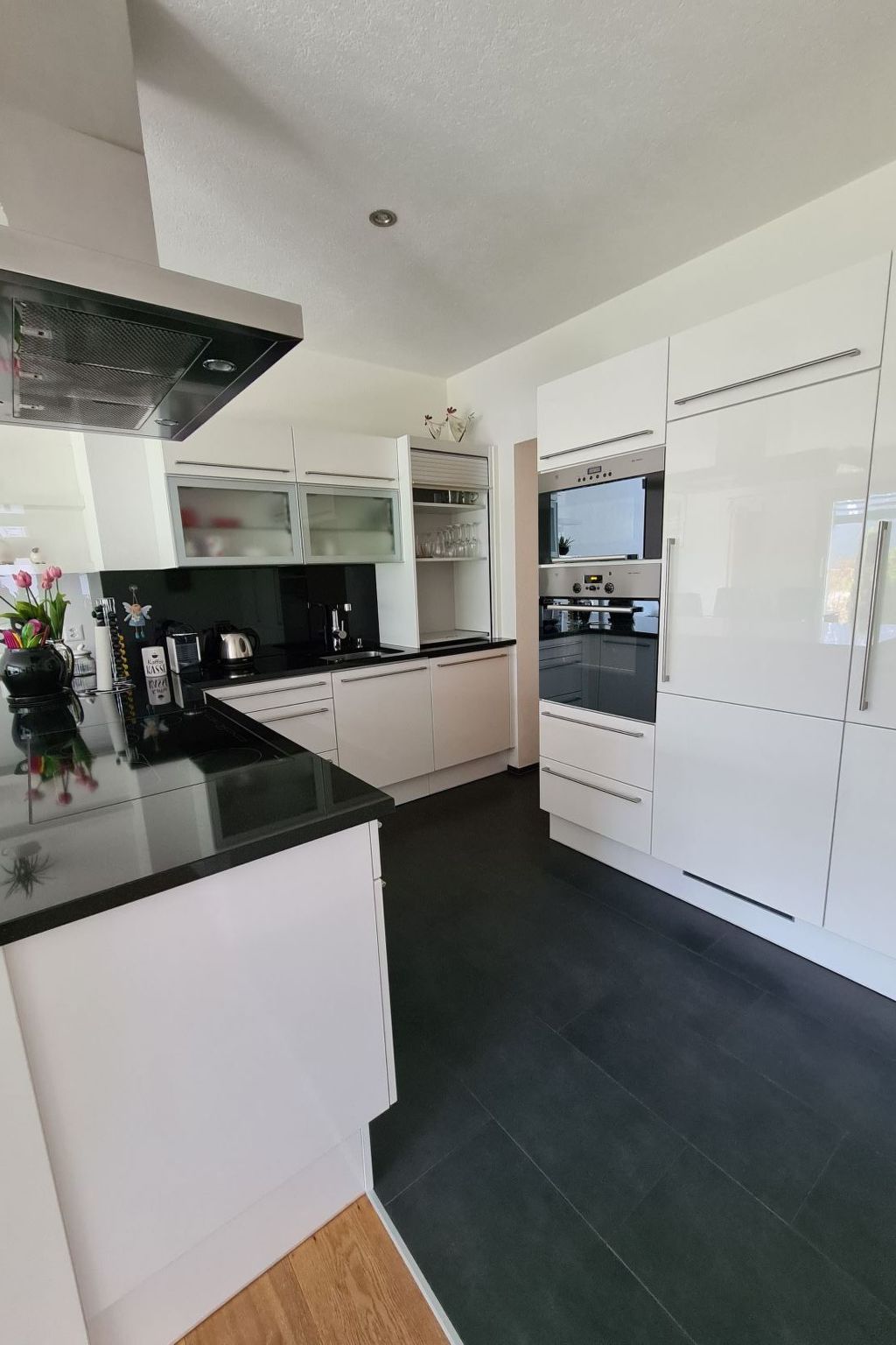 Appartement Chasa Scandella, (Sent) – Cuisine et coin repas, photo 28 sur 38