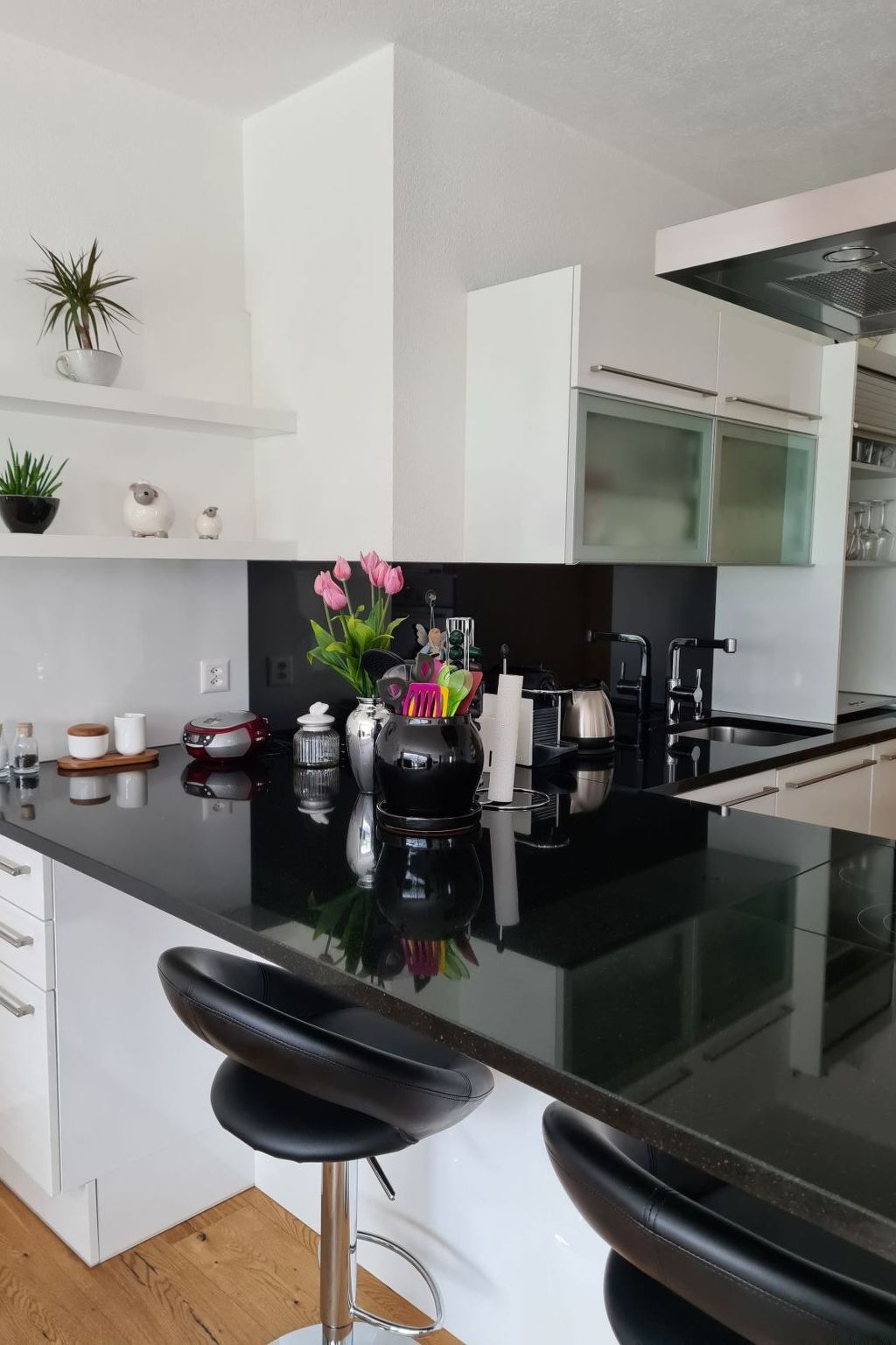 Appartement Chasa Scandella, (Sent) – Cuisine et coin repas, photo 21 sur 38