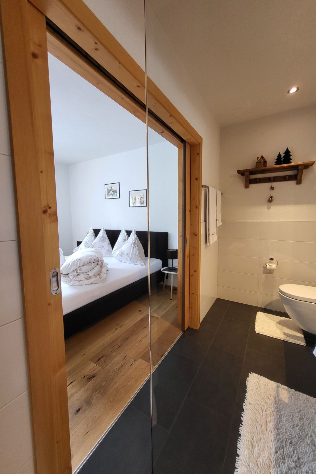 Appartement Chasa Scandella, (Sent) – Chambre, photo 3 sur 38